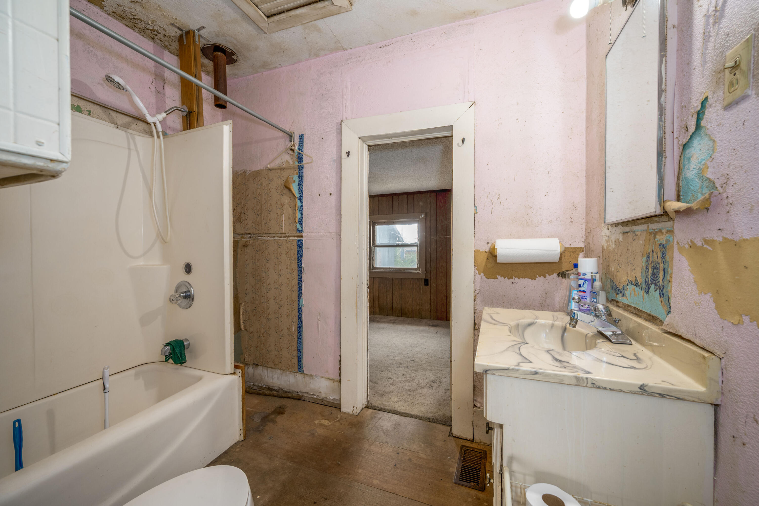 133 South School Street Property Photo 16