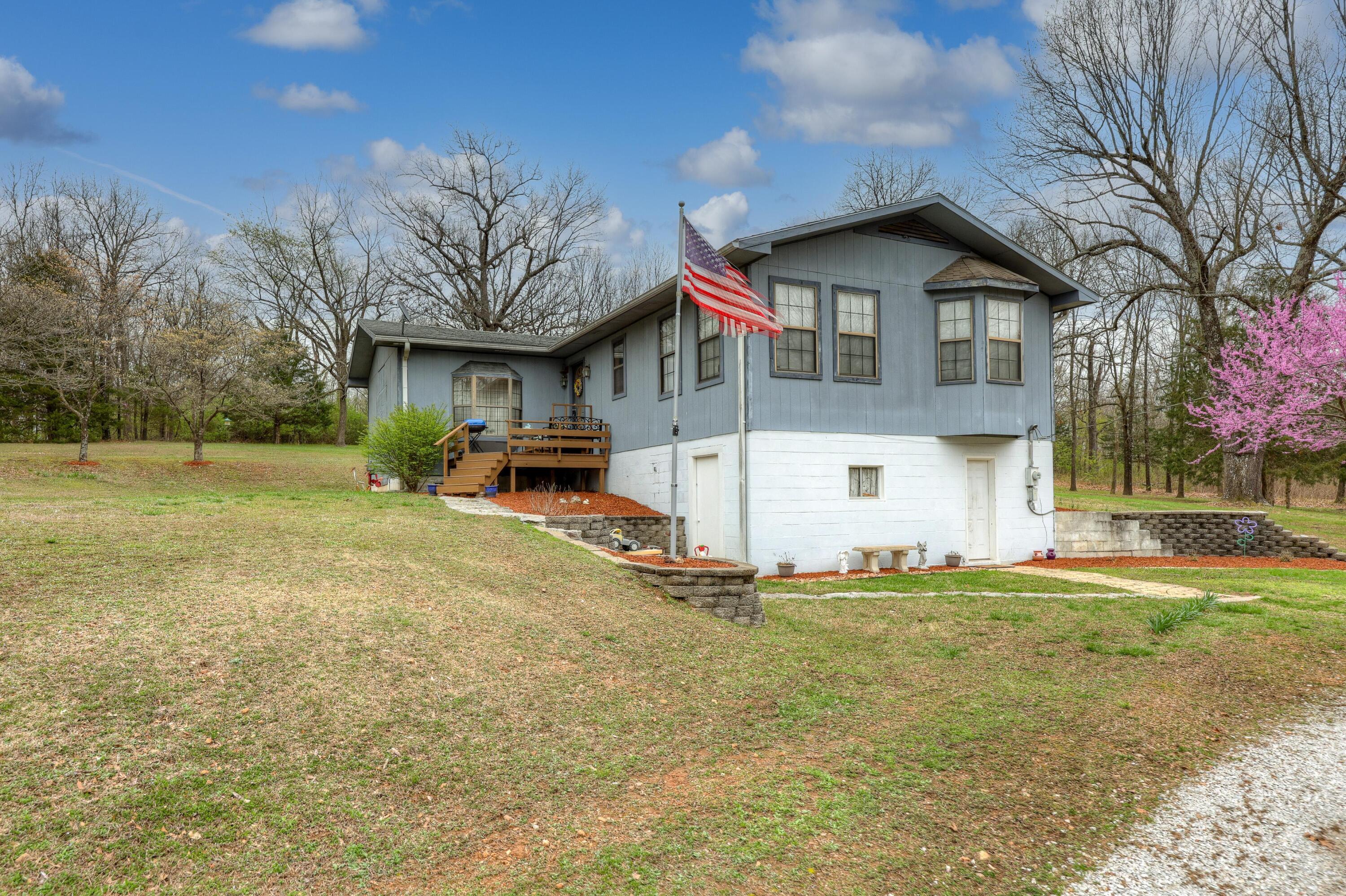 17669 Kentucky Road Property Photo 3