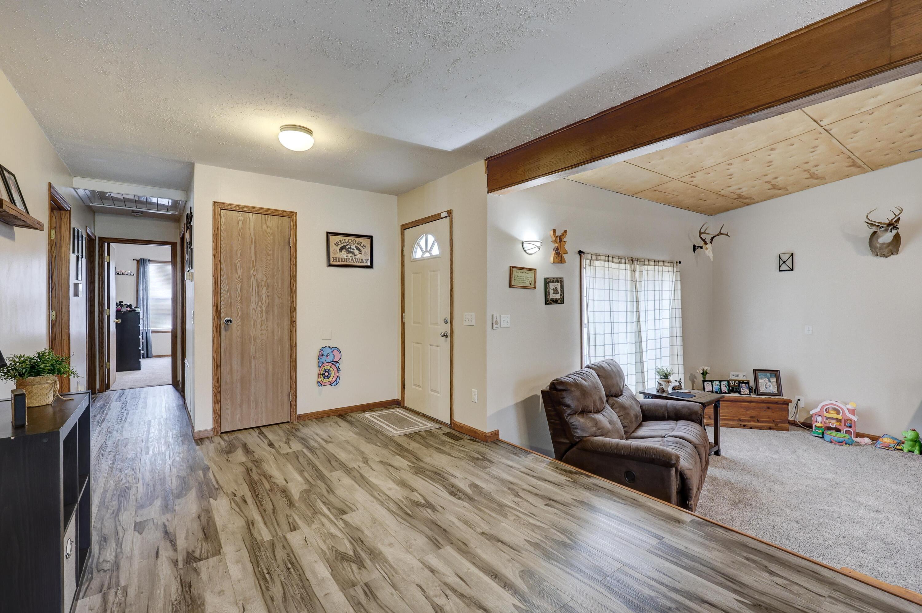 17669 Kentucky Road Property Photo 4