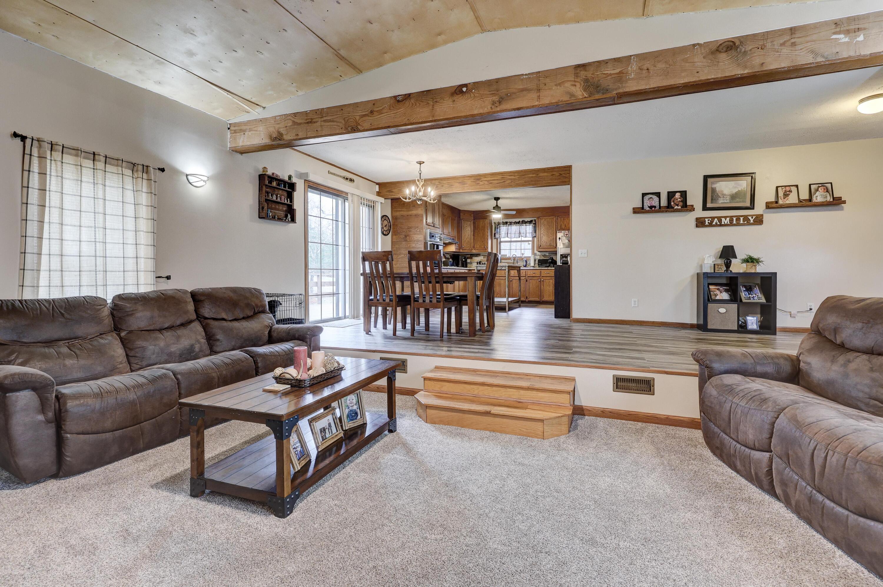 17669 Kentucky Road Property Photo 7
