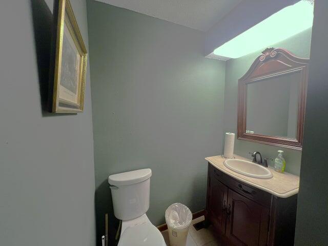 417 Main Street Property Photo 14