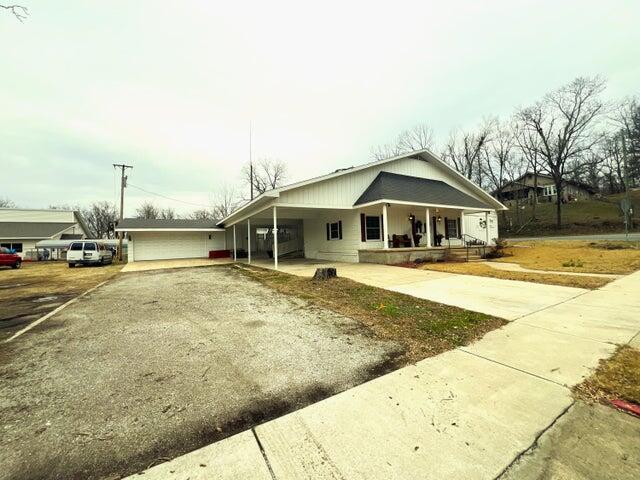 417 Main Street Property Photo 20