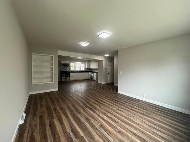 303 Missouri Avenue Property Photo 4