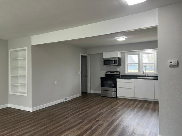 303 Missouri Avenue Property Photo 6
