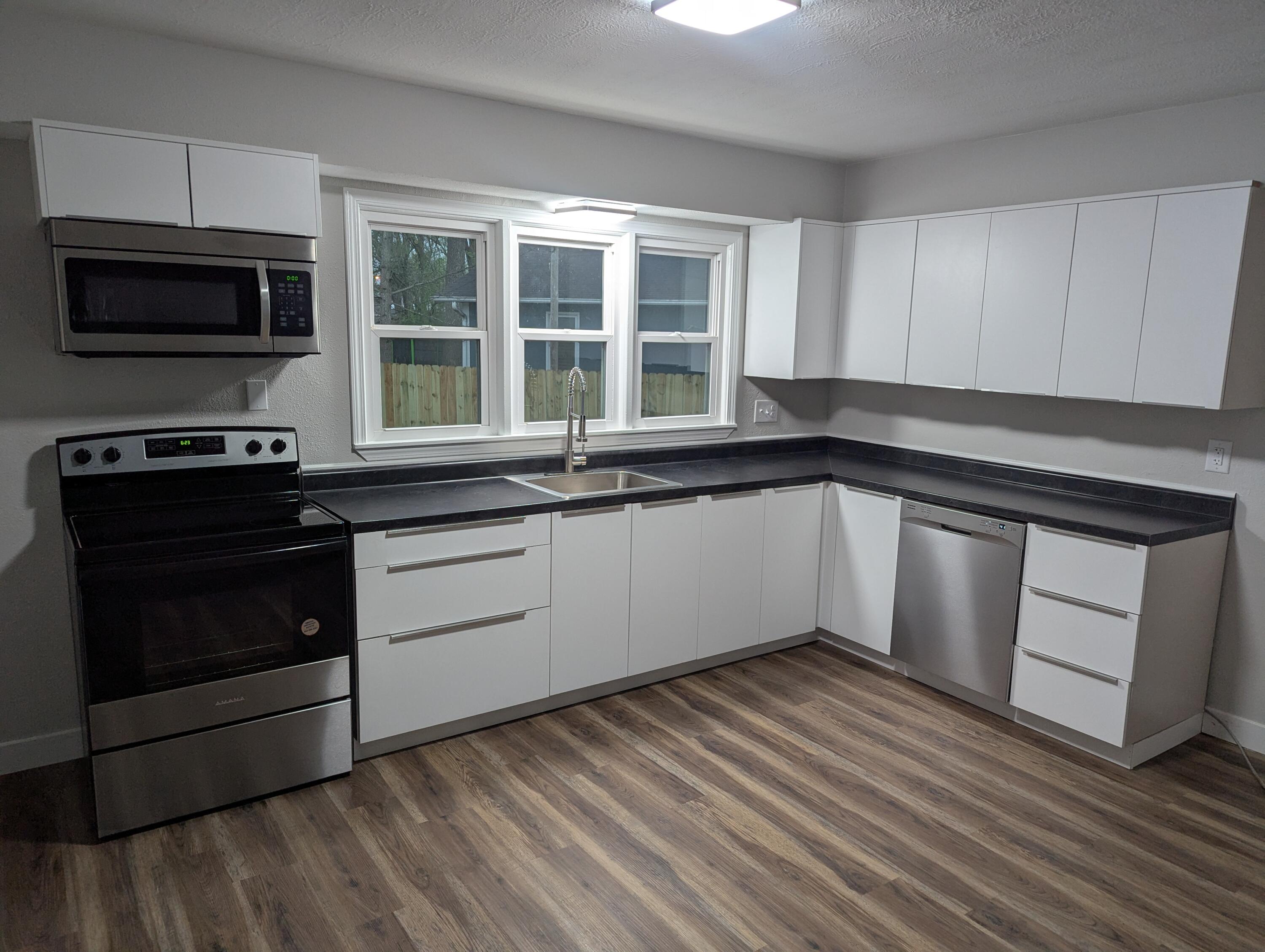 303 Missouri Avenue Property Photo 9
