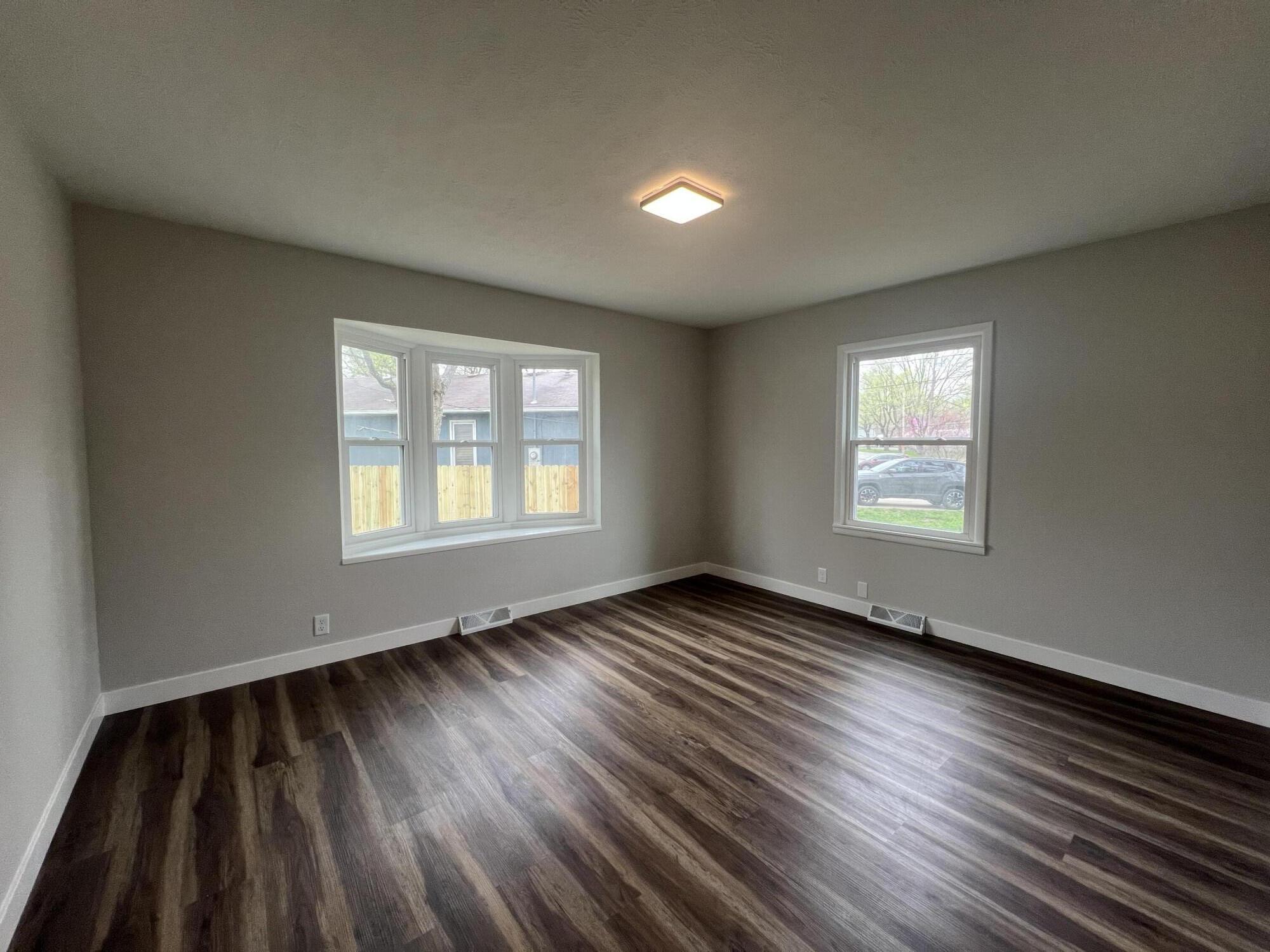 303 Missouri Avenue Property Photo 11