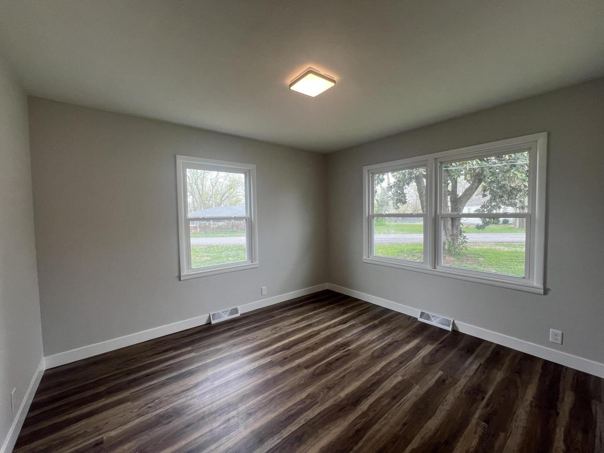 303 Missouri Avenue Property Photo 12
