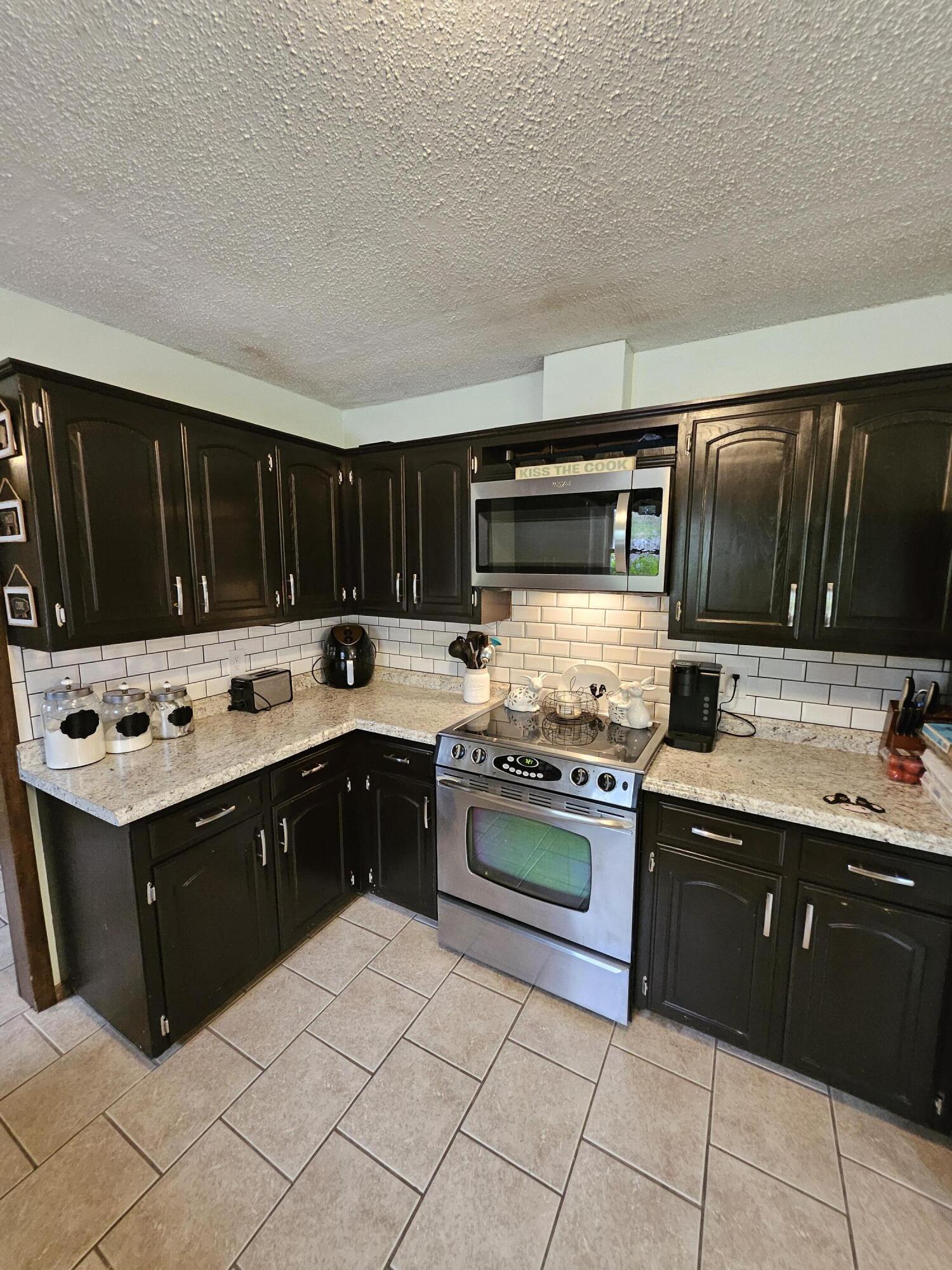 8798 Vole Drive Property Photo 6