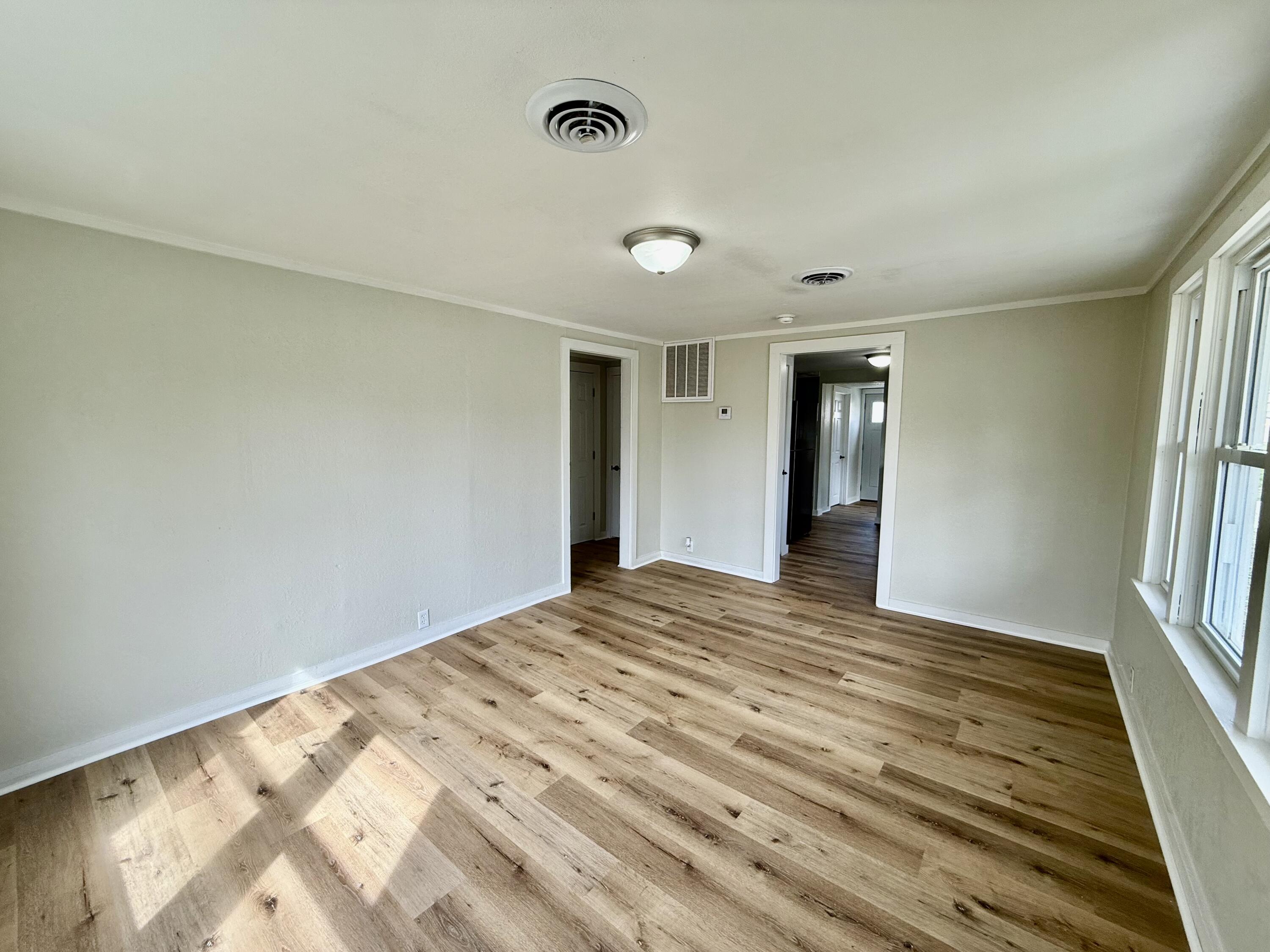 205 West Steffens Street Property Photo 5