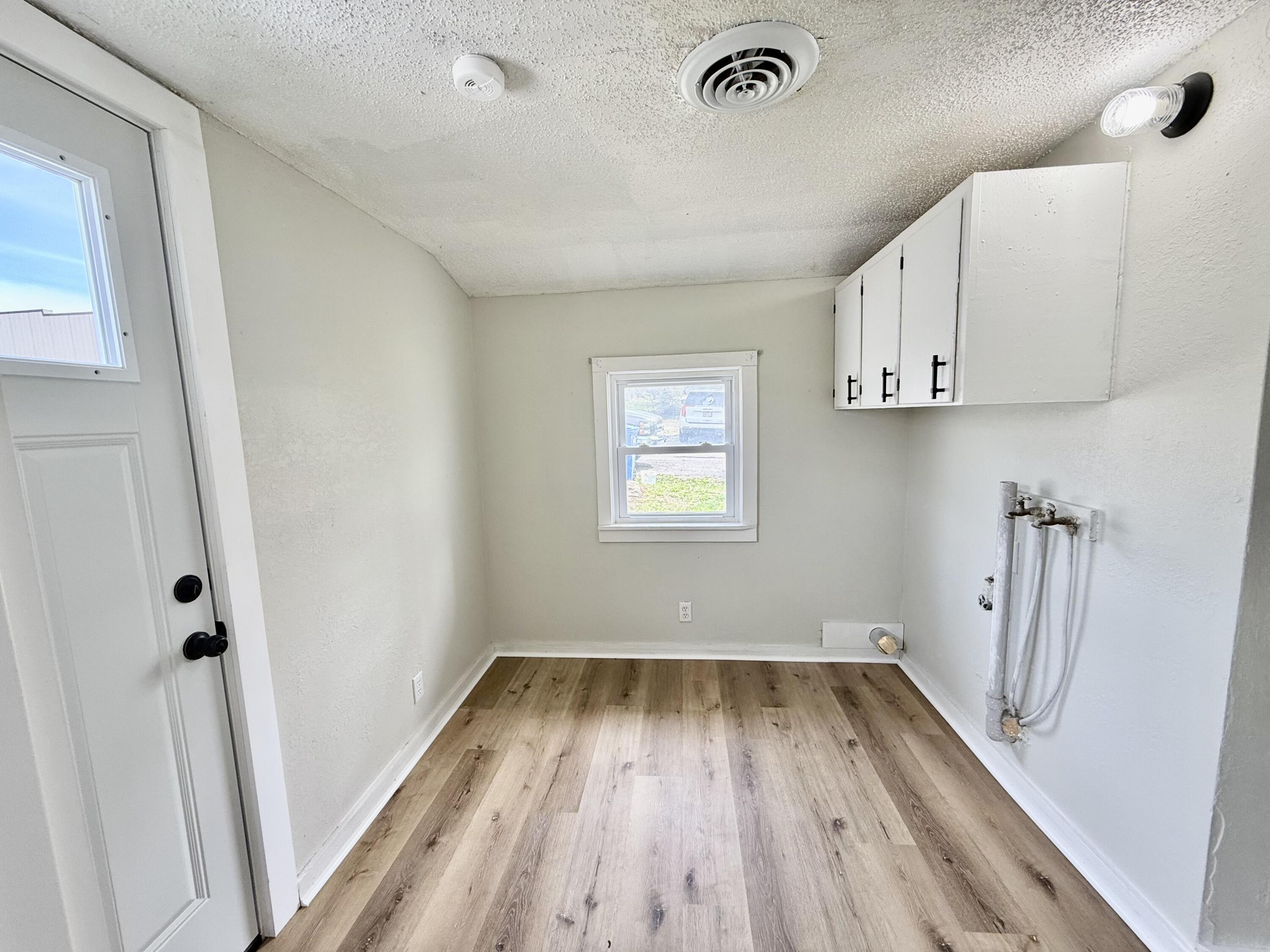 205 West Steffens Street Property Photo 17