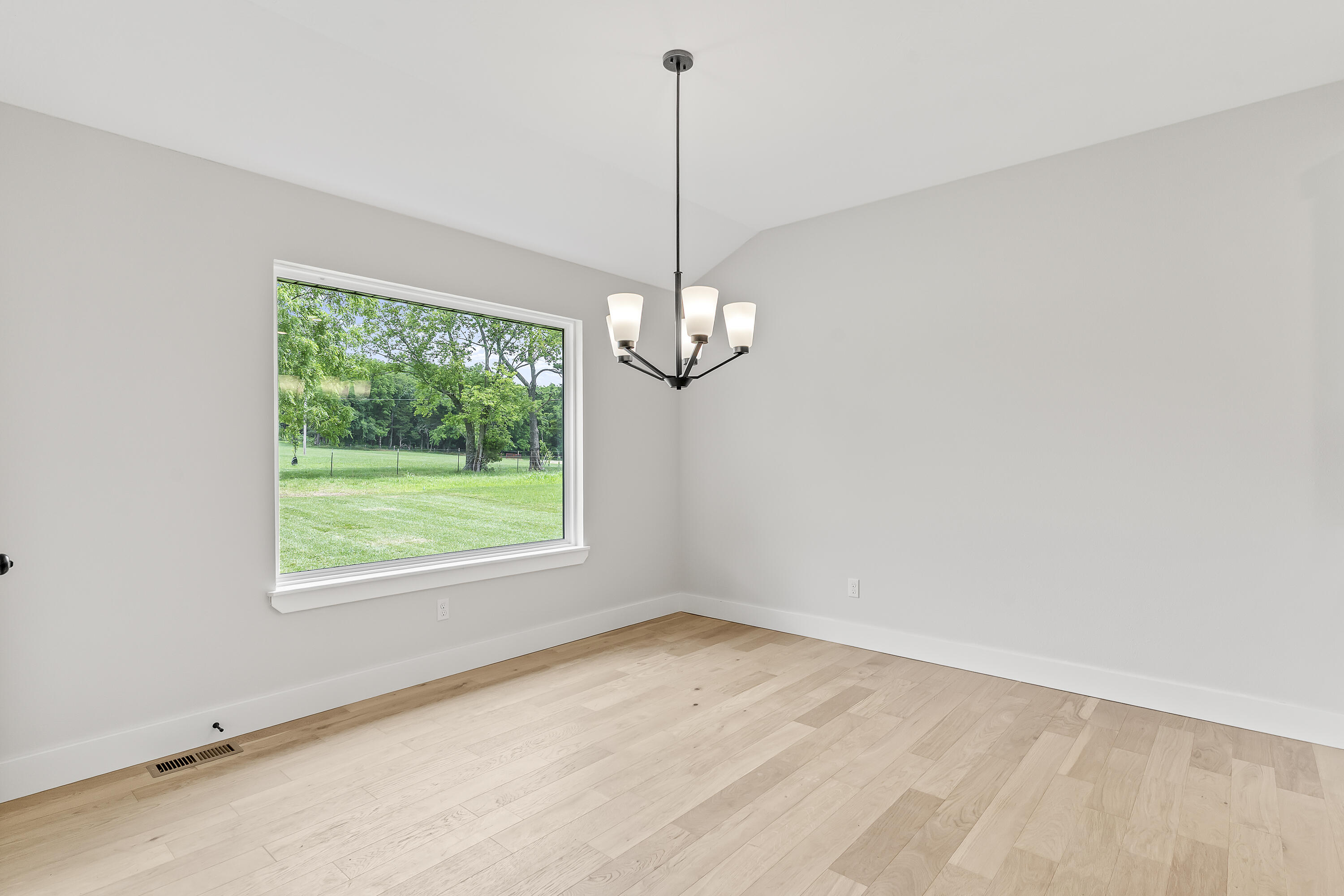 2117 North Silver Charm Avenue Property Photo 19
