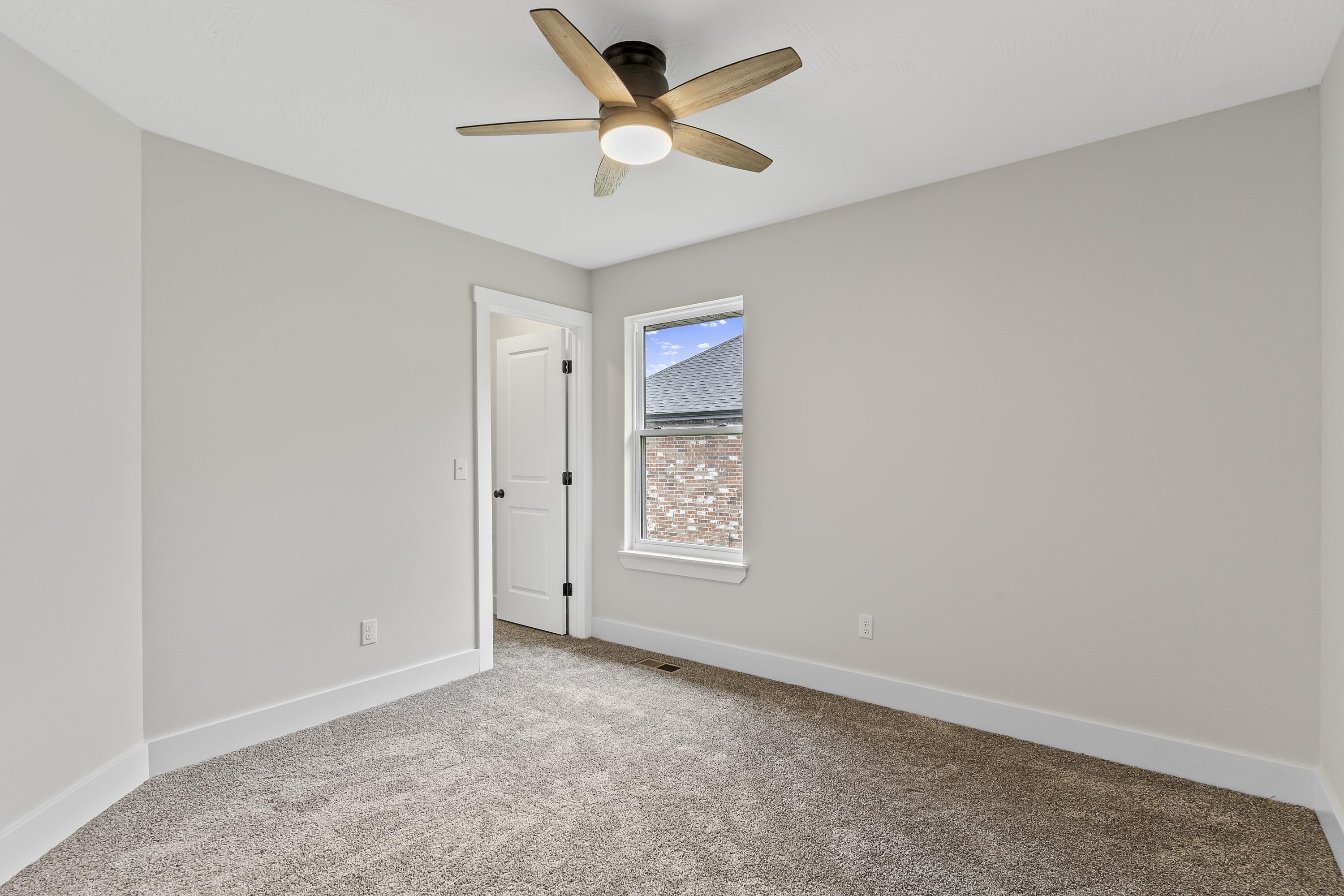 2117 North Silver Charm Avenue Property Photo 30