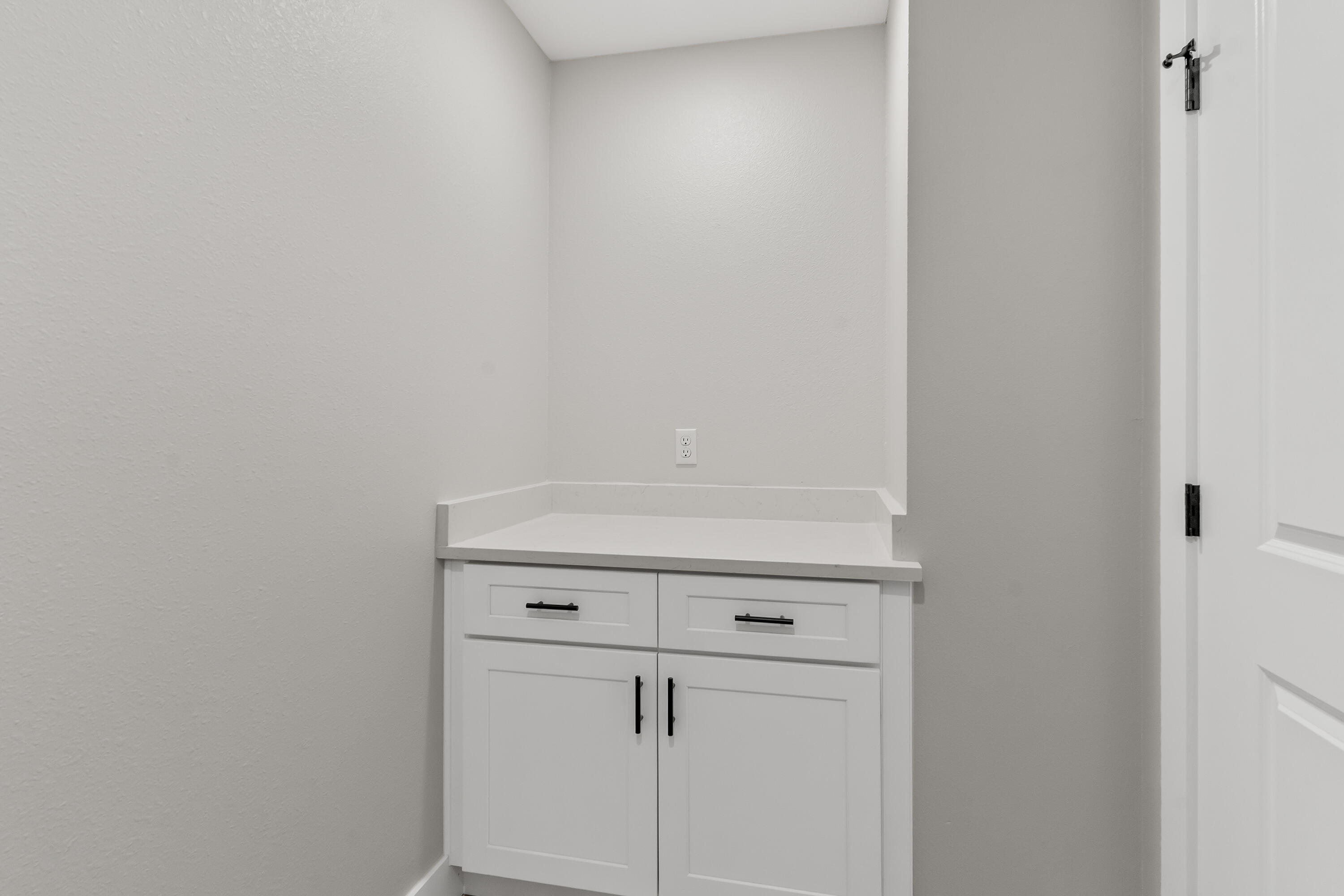 2117 North Silver Charm Avenue Property Photo 36