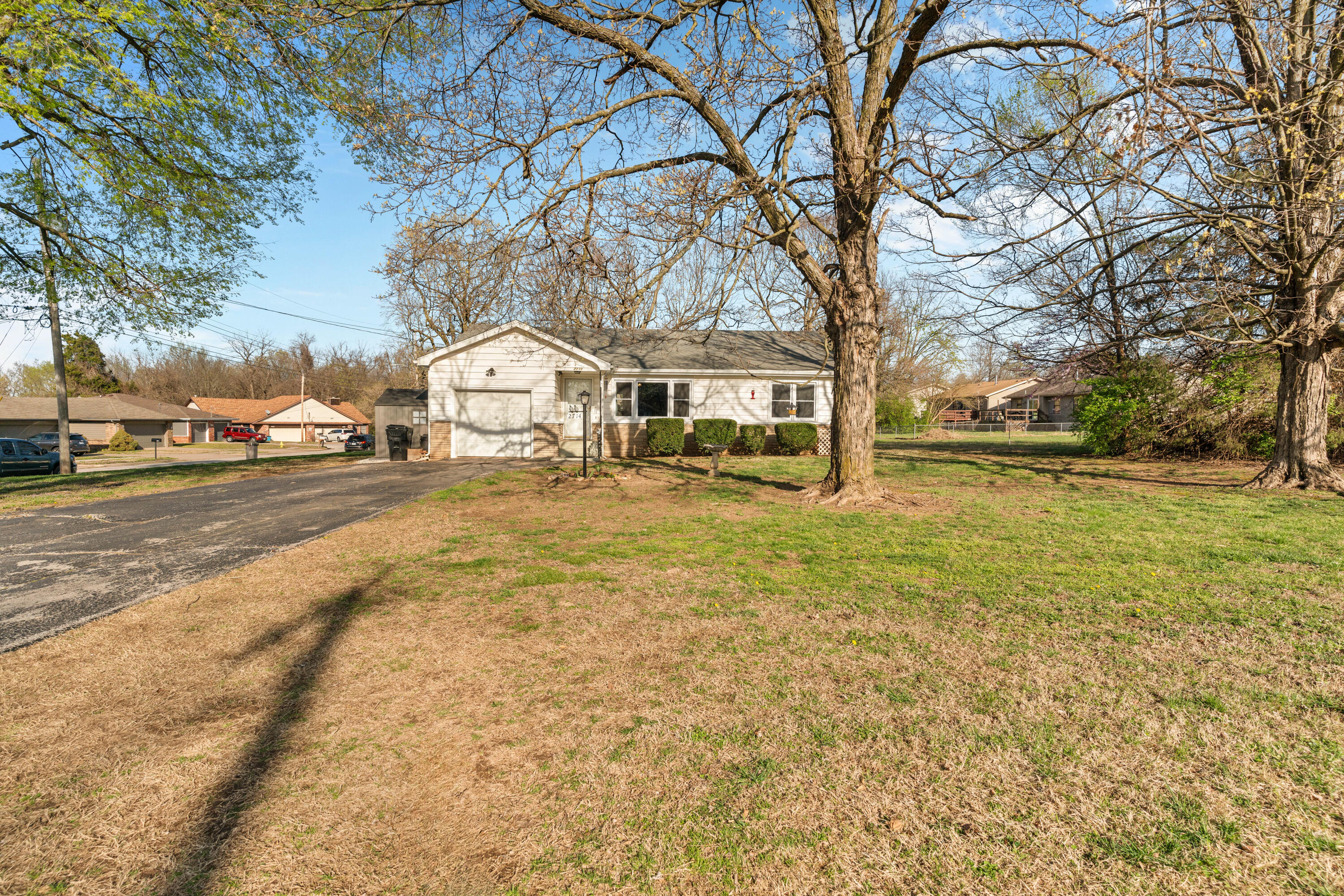2714 South Golden Avenue Property Photo 5