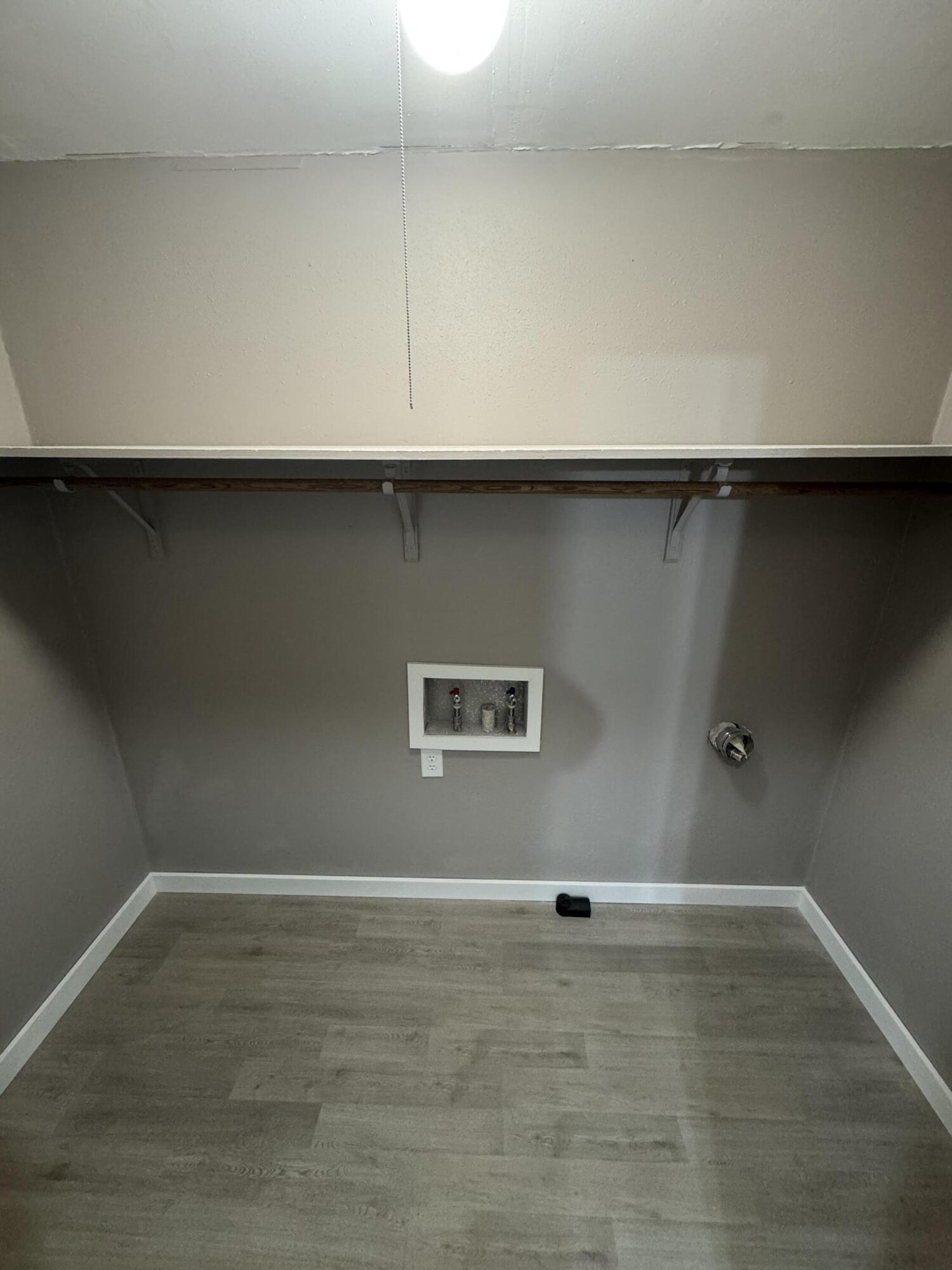 1015 East Broadway Street Property Photo 15
