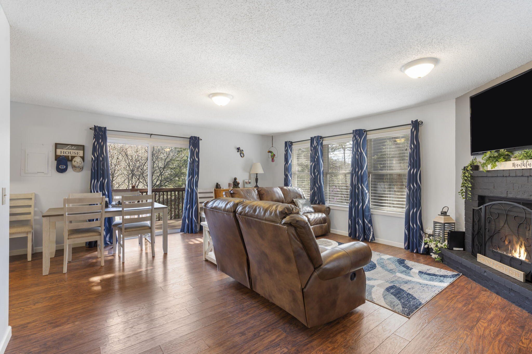 573 Lakewood Road Property Photo 4