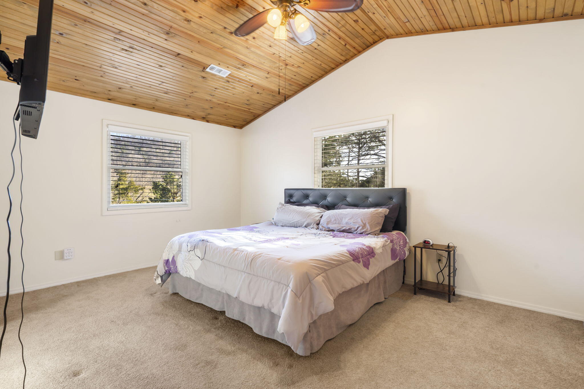 573 Lakewood Road Property Photo 12