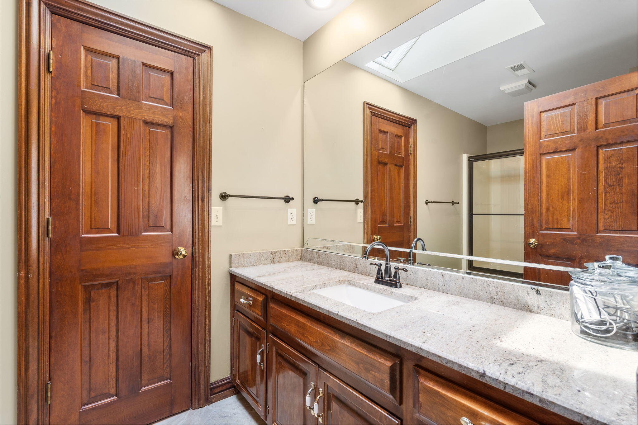 5229 South Stonehaven Drive Property Photo 45