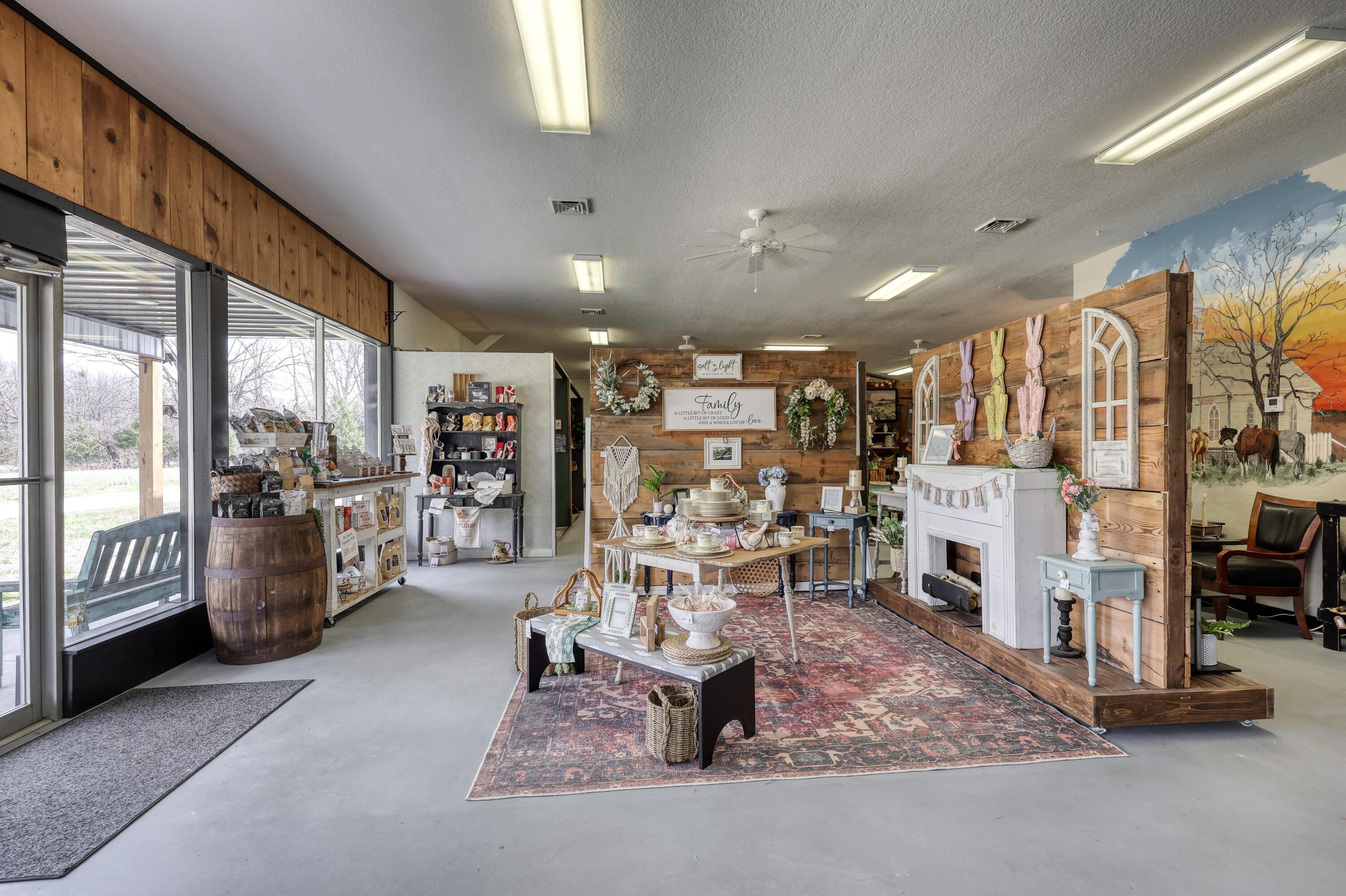 8613 Oxbow Lane Property Photo 7