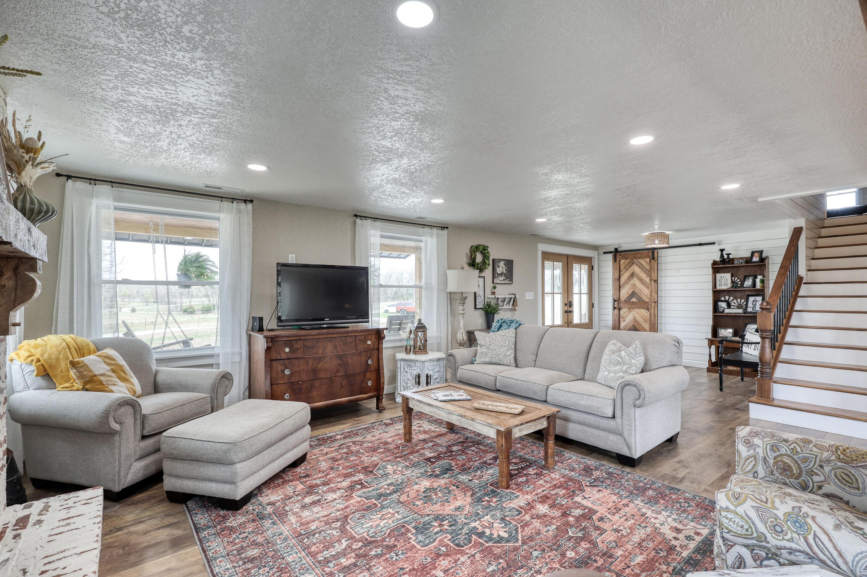 8613 Oxbow Lane Property Photo 44