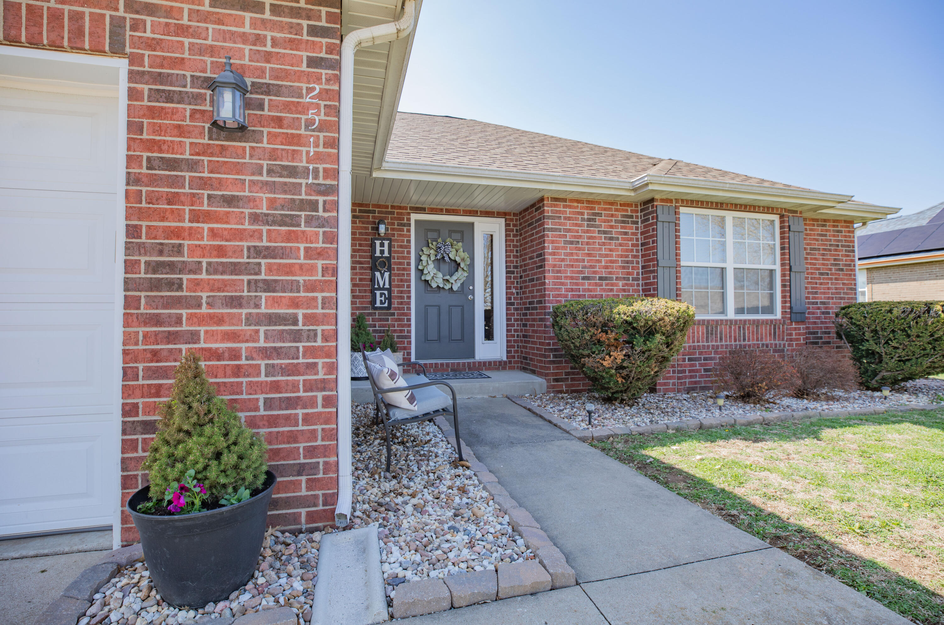 2511 South Hartford Avenue Property Photo