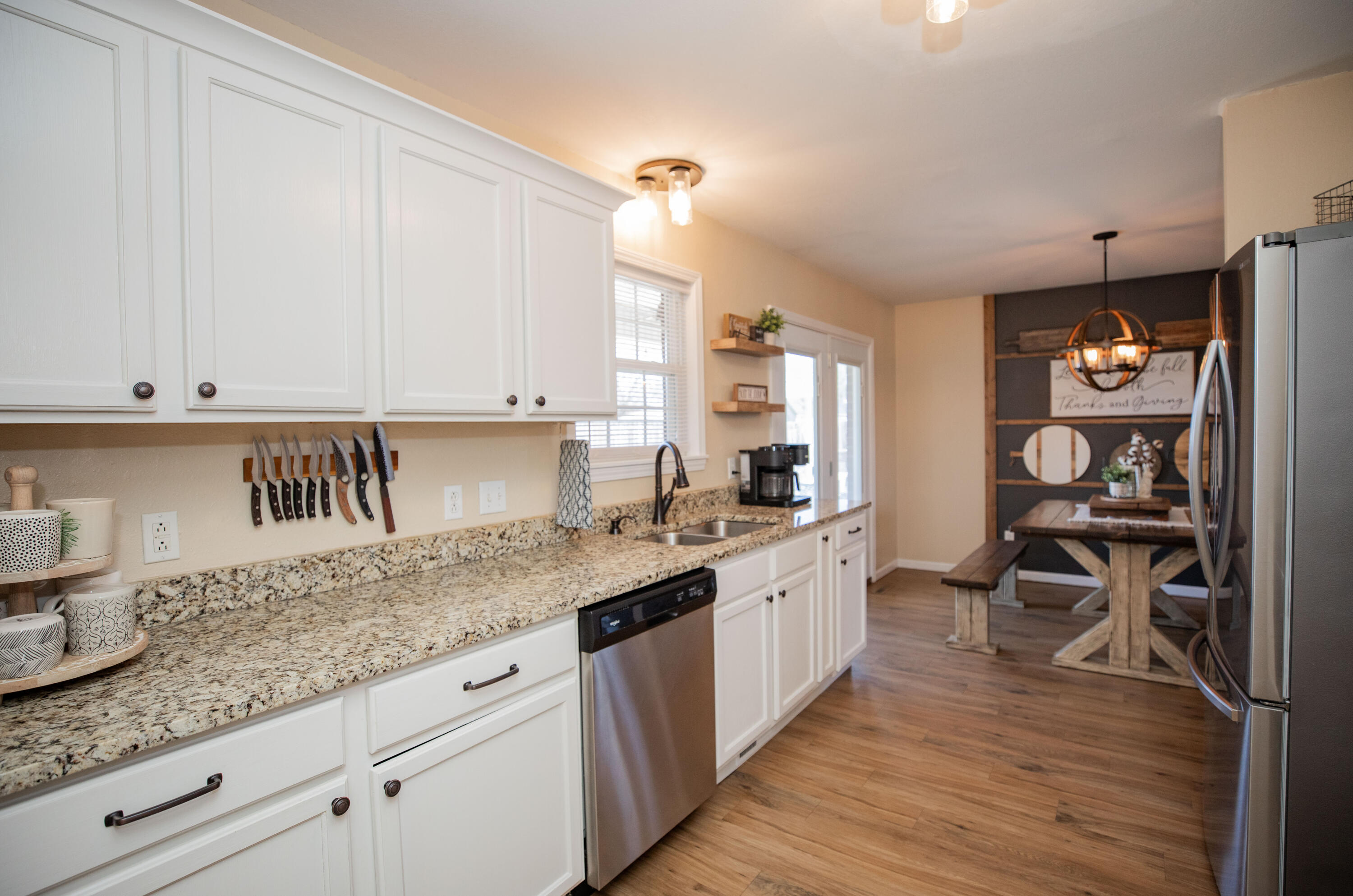 2511 South Hartford Avenue Property Photo 9
