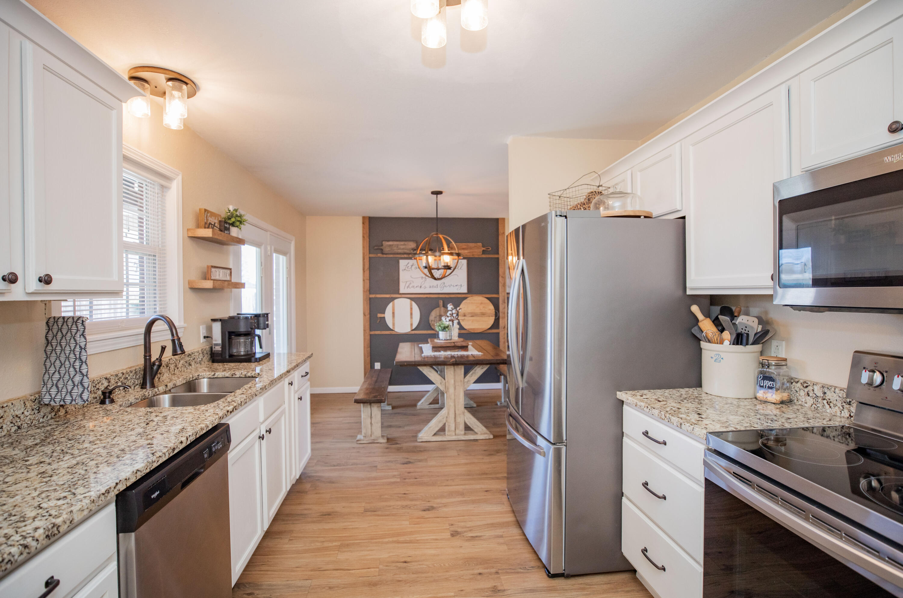2511 South Hartford Avenue Property Photo 11