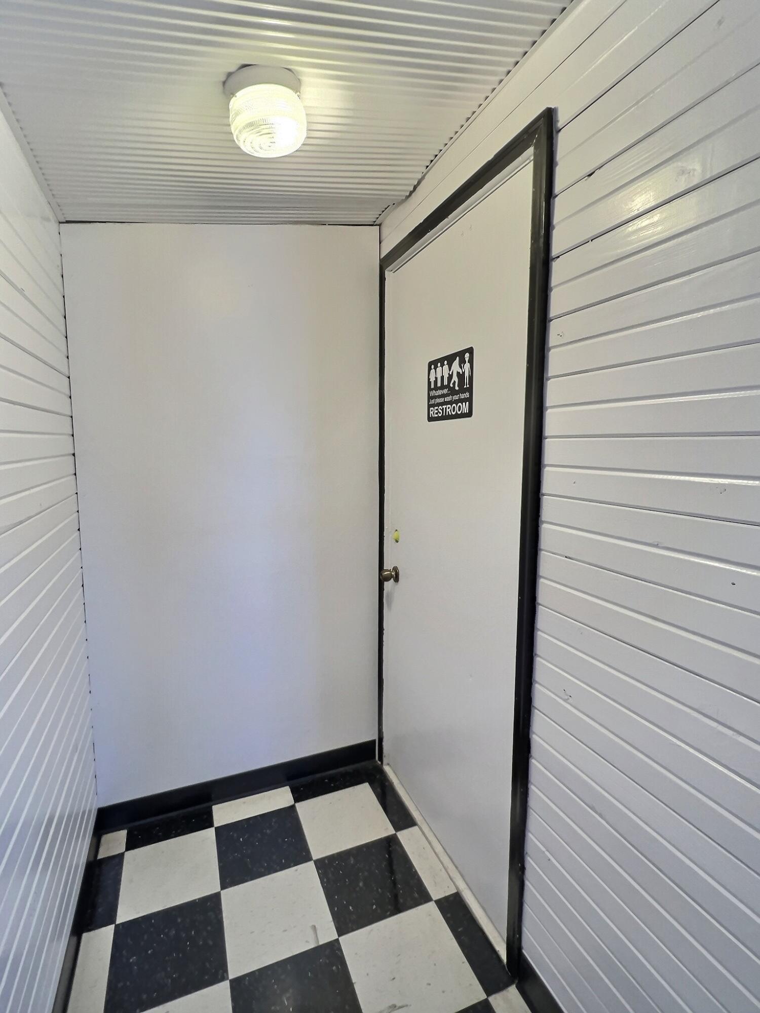 8221 State Highway 19 Property Photo 19