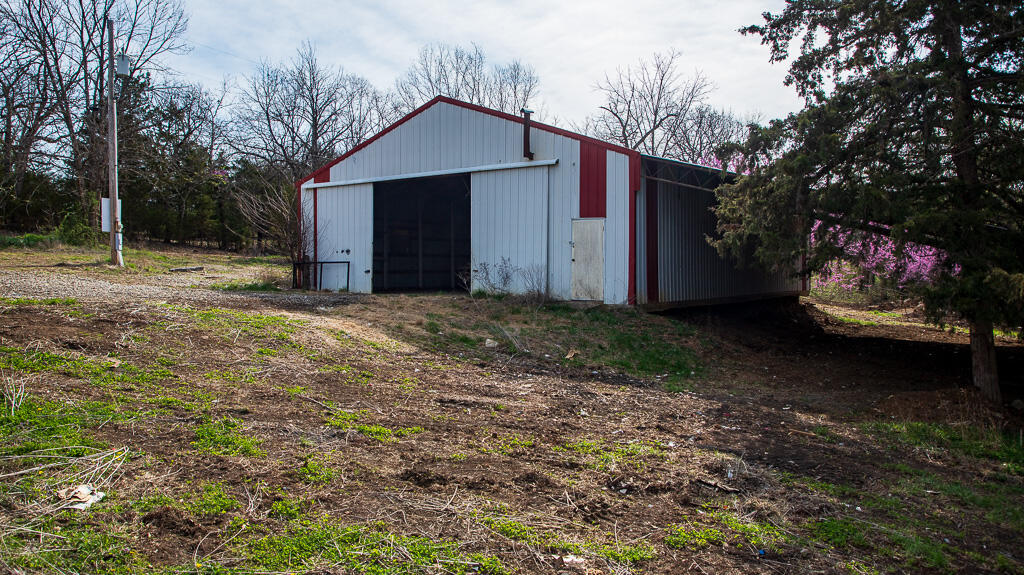 27902 County Rd 365l Property Photo 4