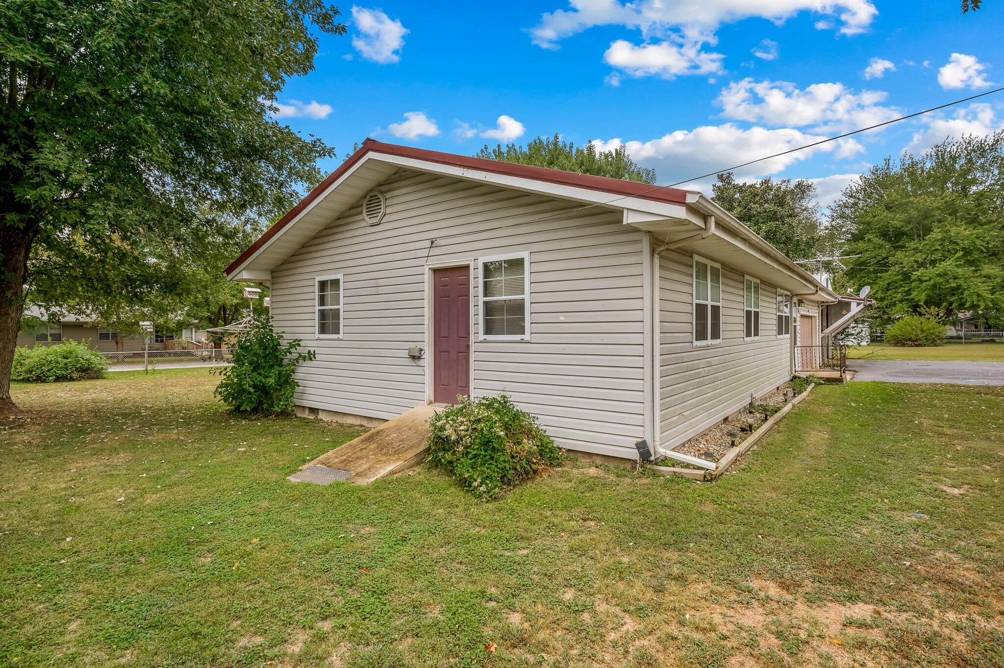 438 Cedar Street Property Photo 4