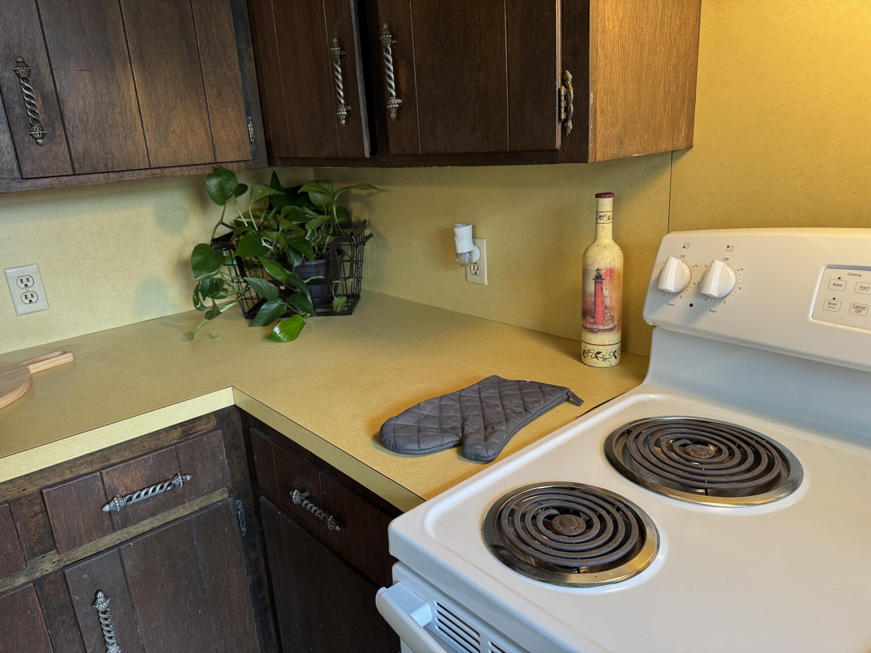 438 Cedar Street Property Photo 17