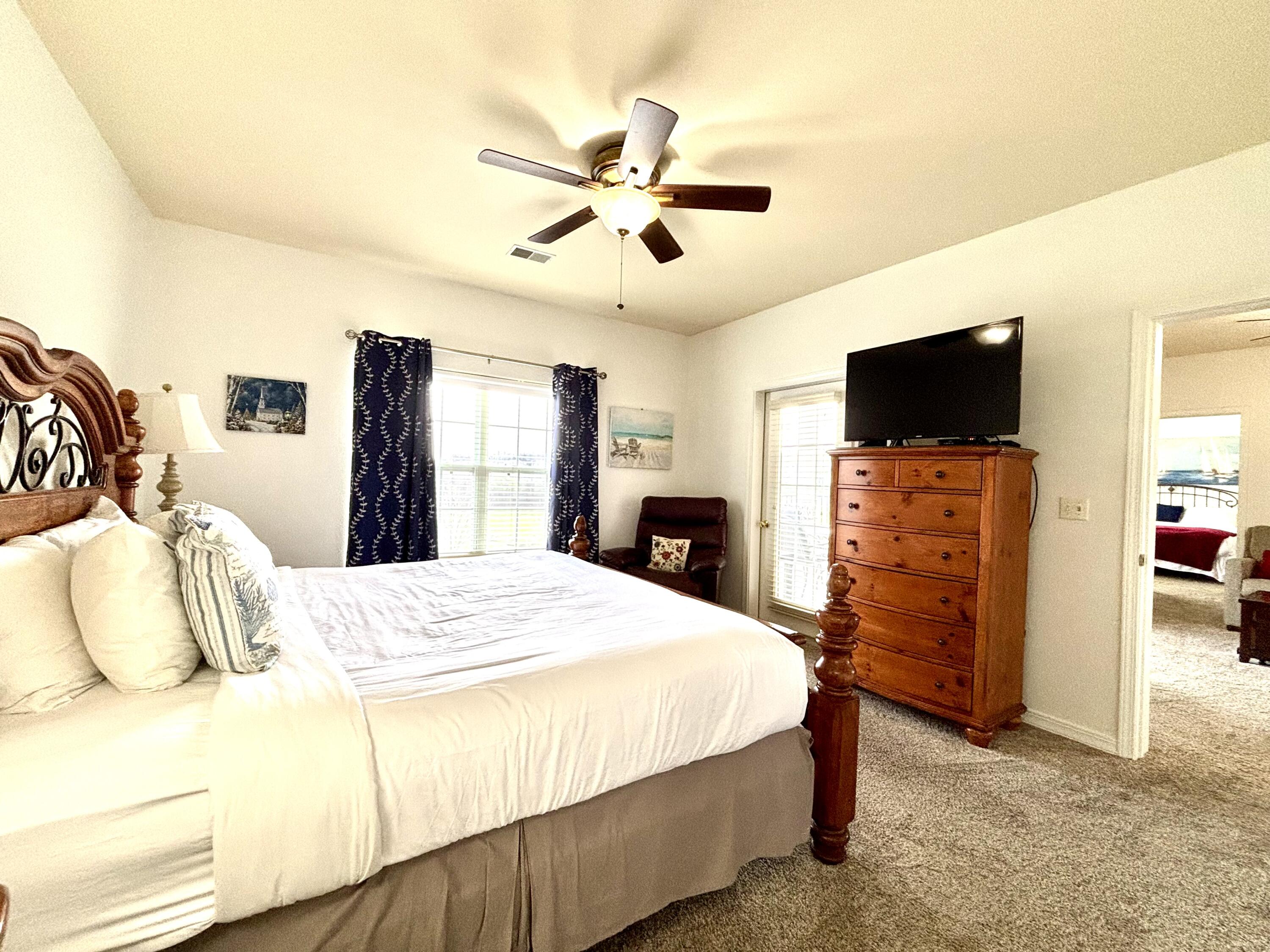 330 South Wildwood Drive B6 U6 Property Photo 18