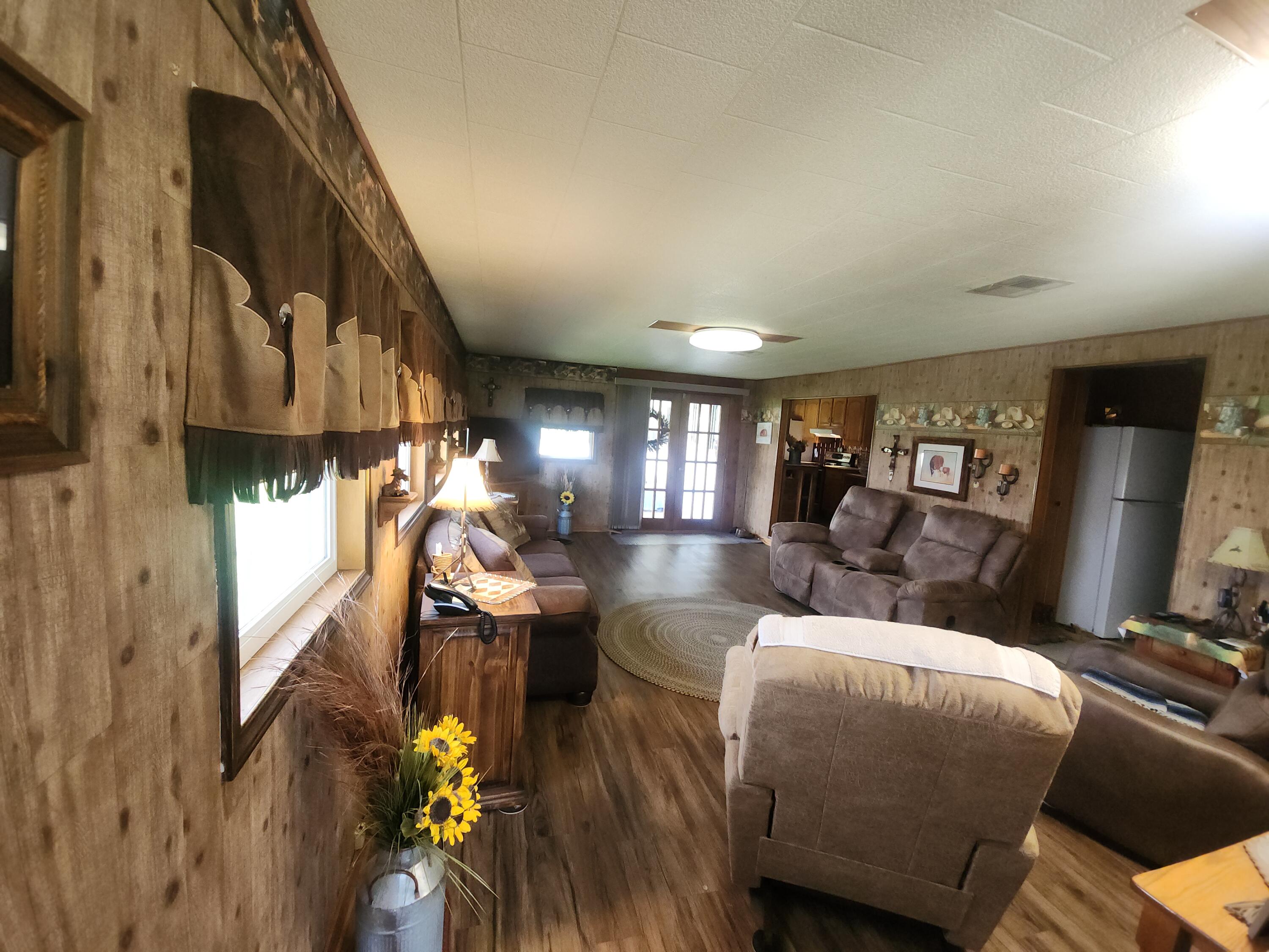 17941 Unicorn Road Property Photo 6