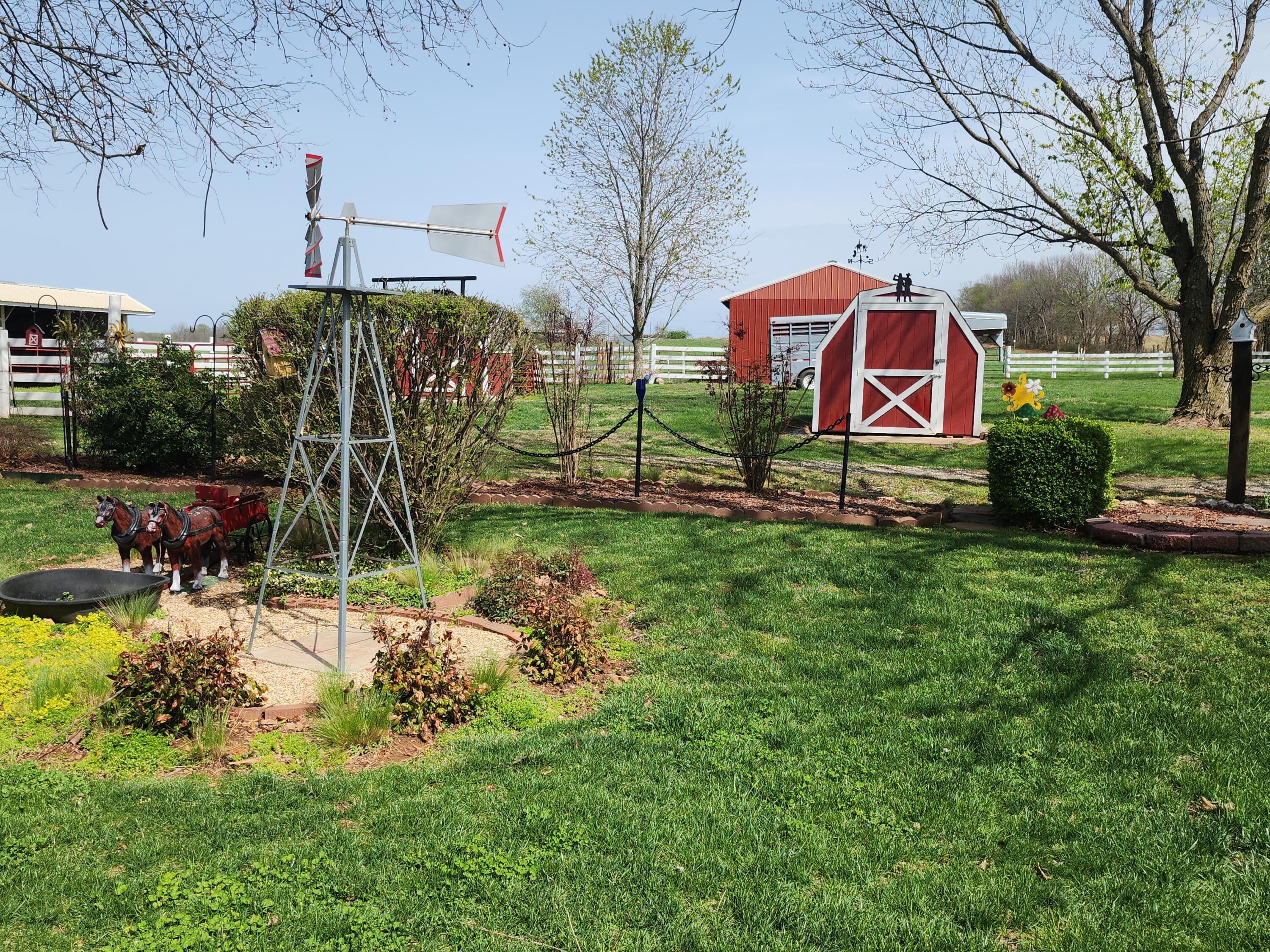 17941 Unicorn Road Property Photo 13