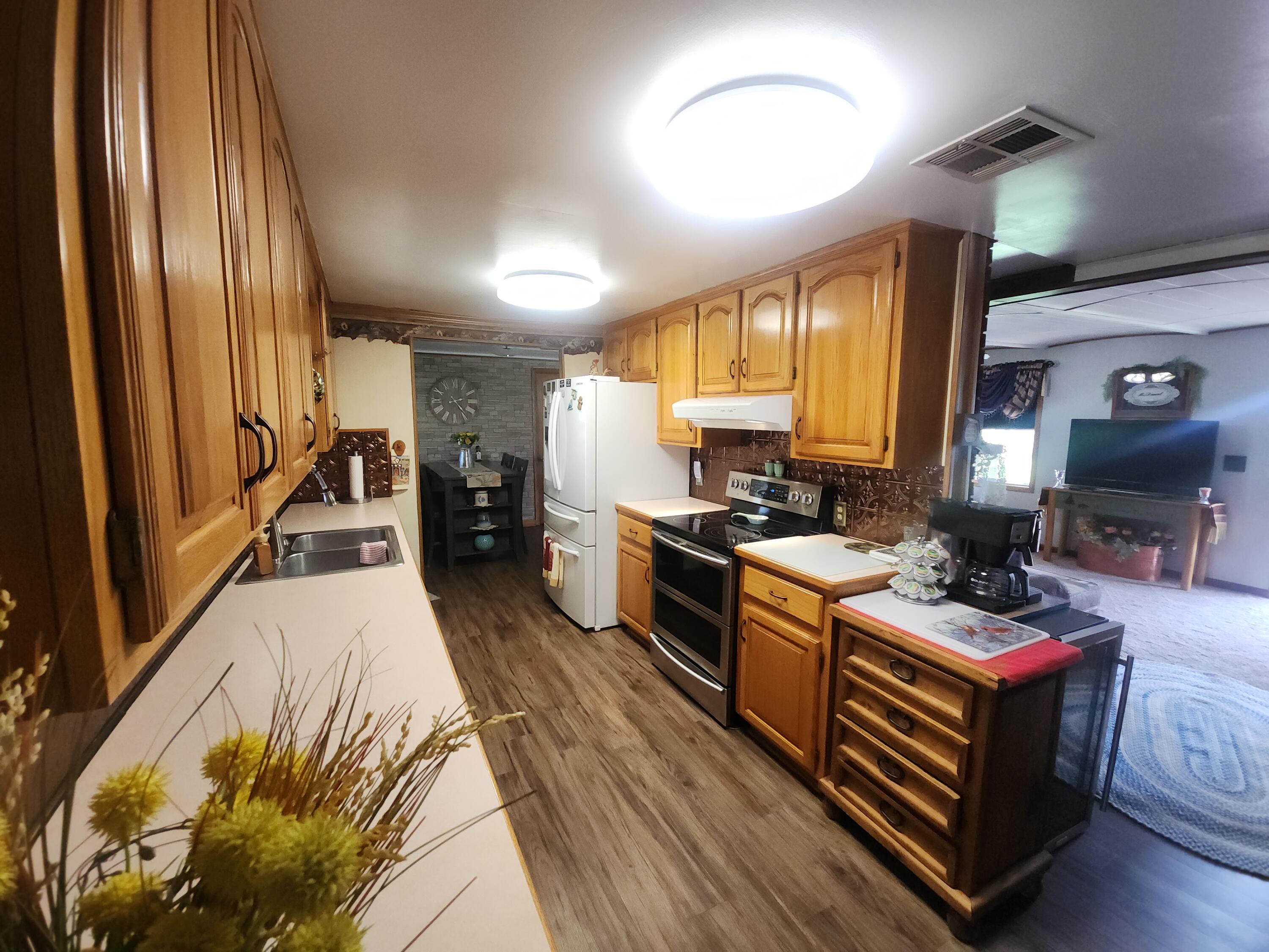 17941 Unicorn Road Property Photo 28