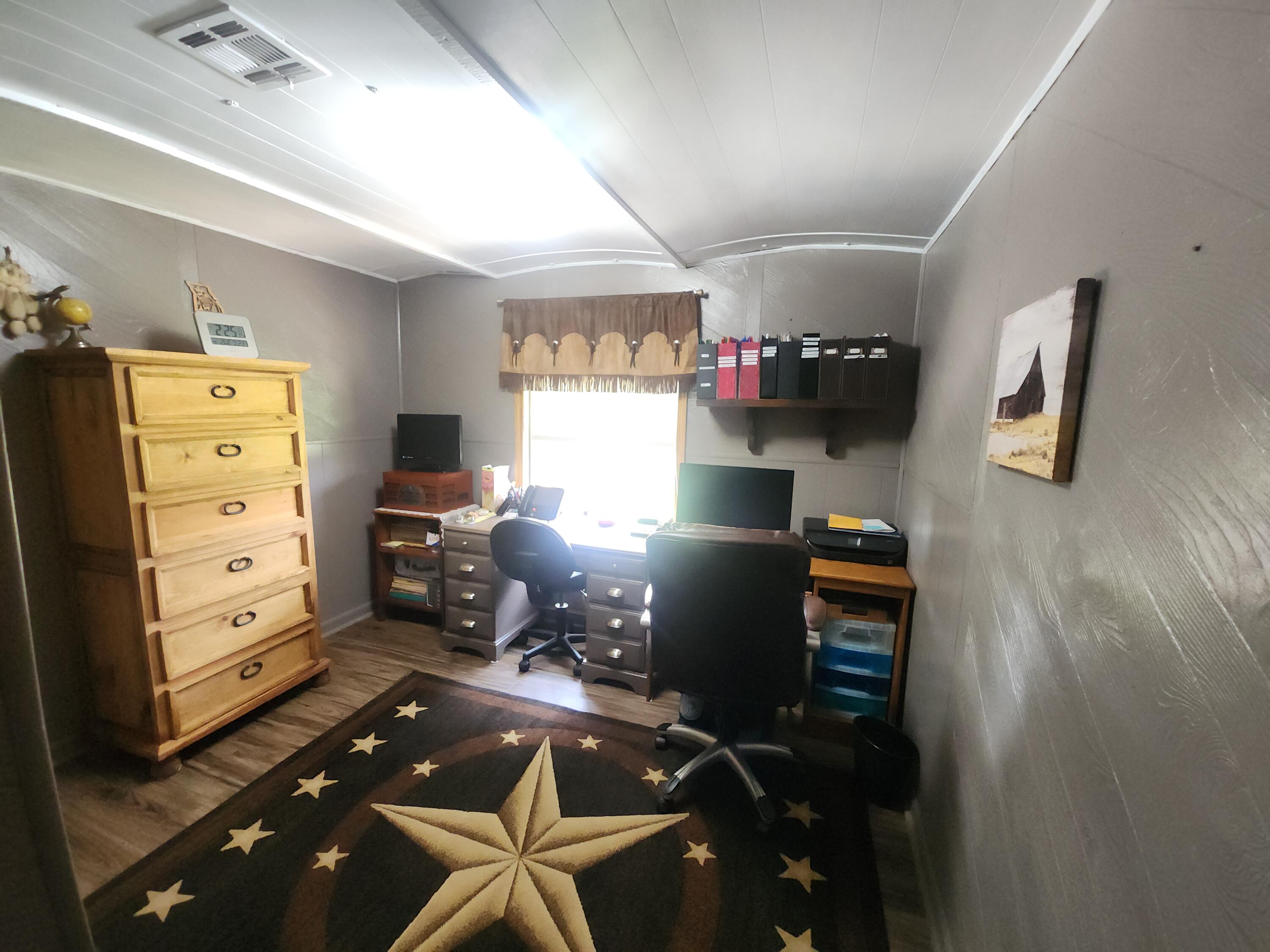 17941 Unicorn Road Property Photo 32