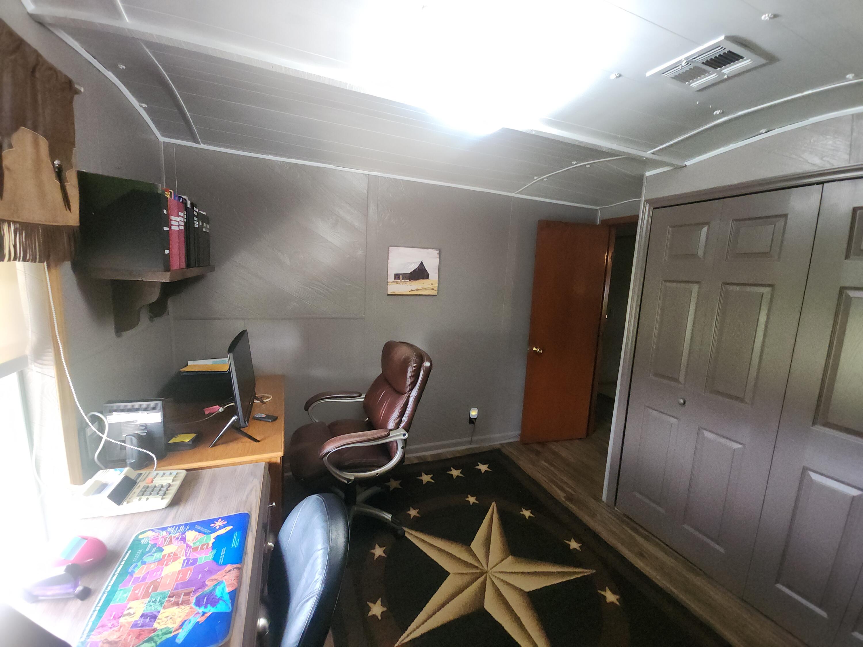 17941 Unicorn Road Property Photo 33