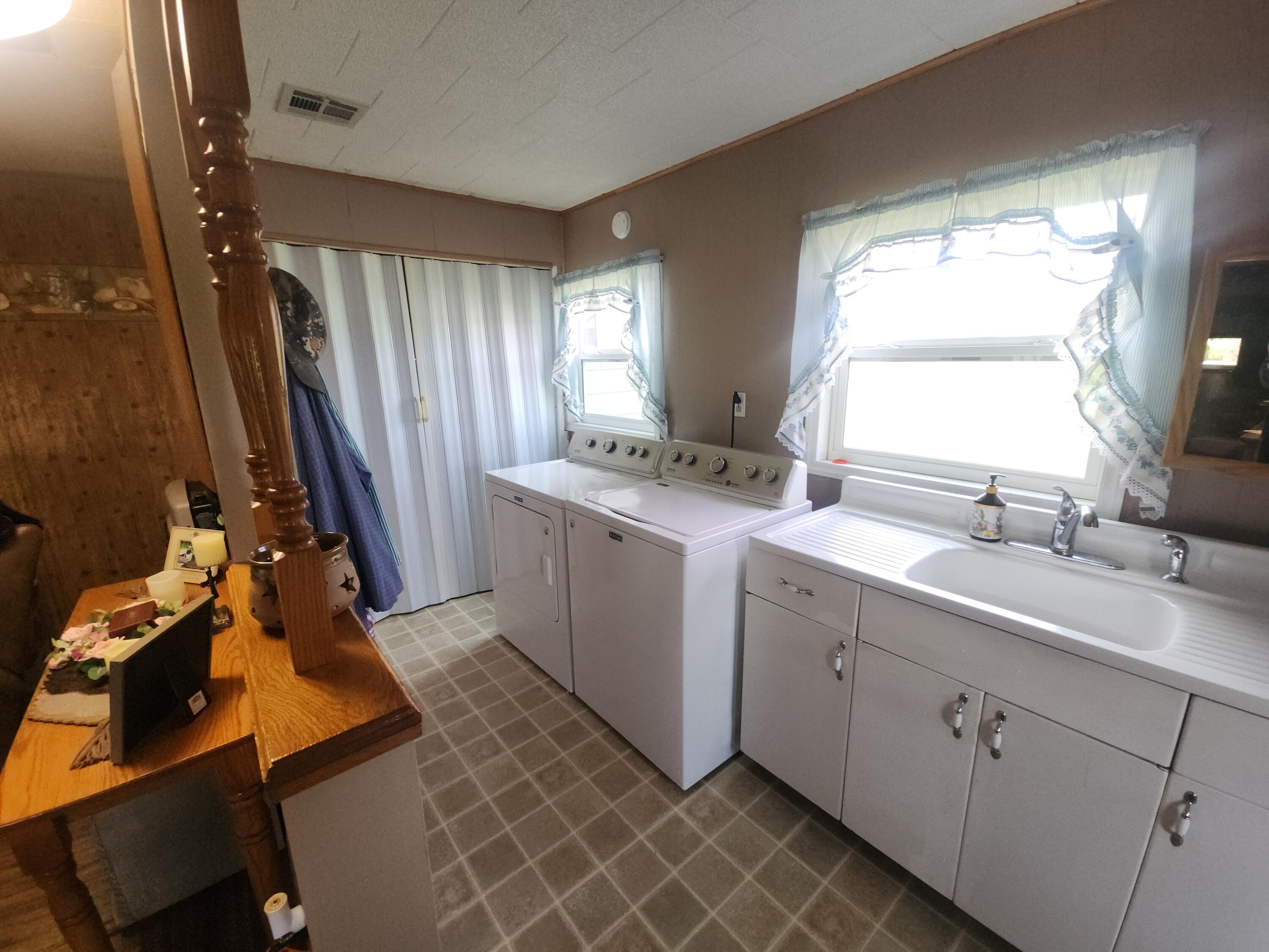 17941 Unicorn Road Property Photo 47
