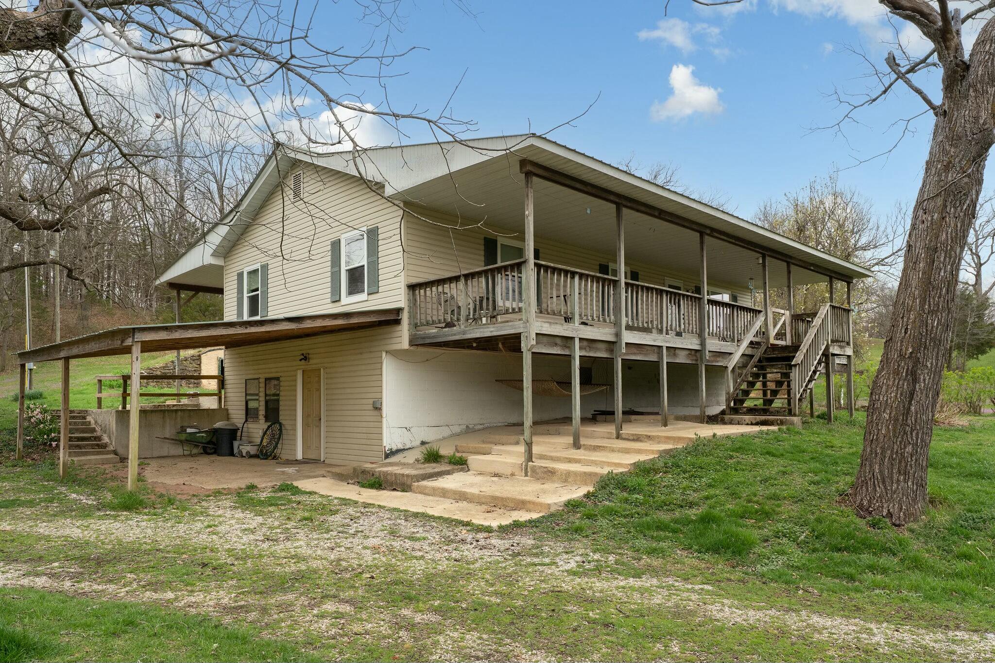 953 North Iron Mountain Road Property Photo