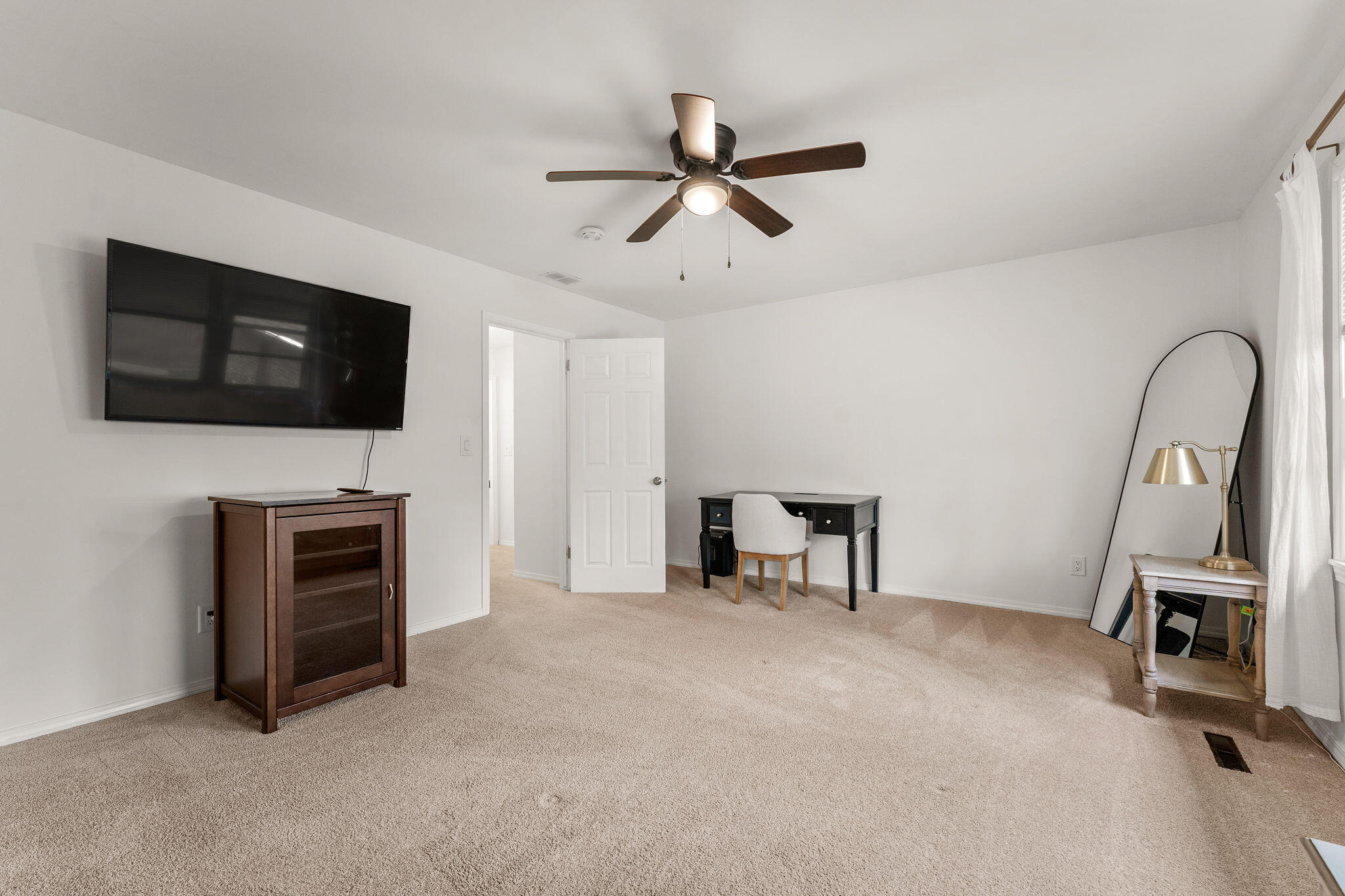 2937 South Brentmoor Avenue Property Photo 25