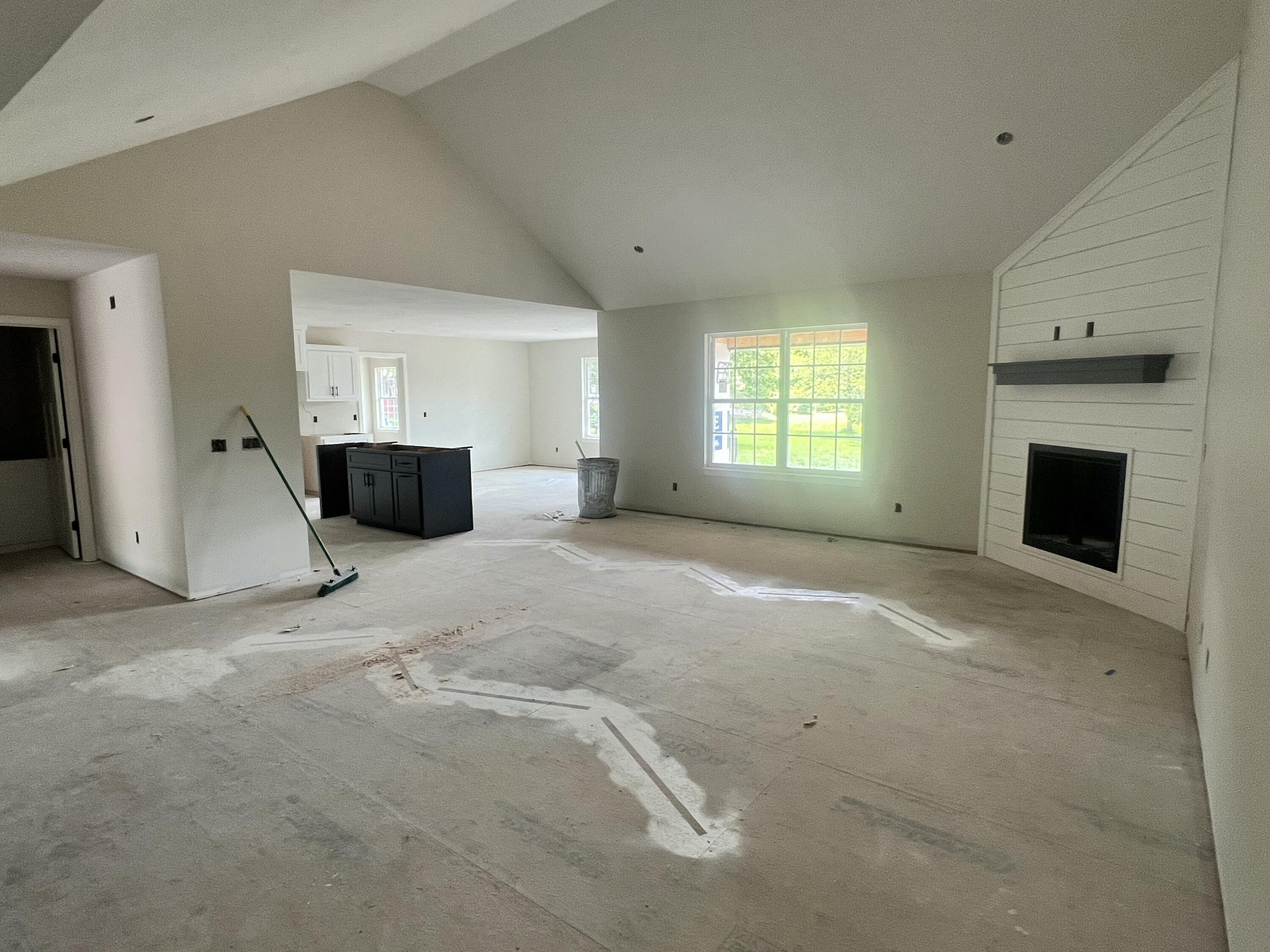 1139 South Gregg Road Property Photo 5