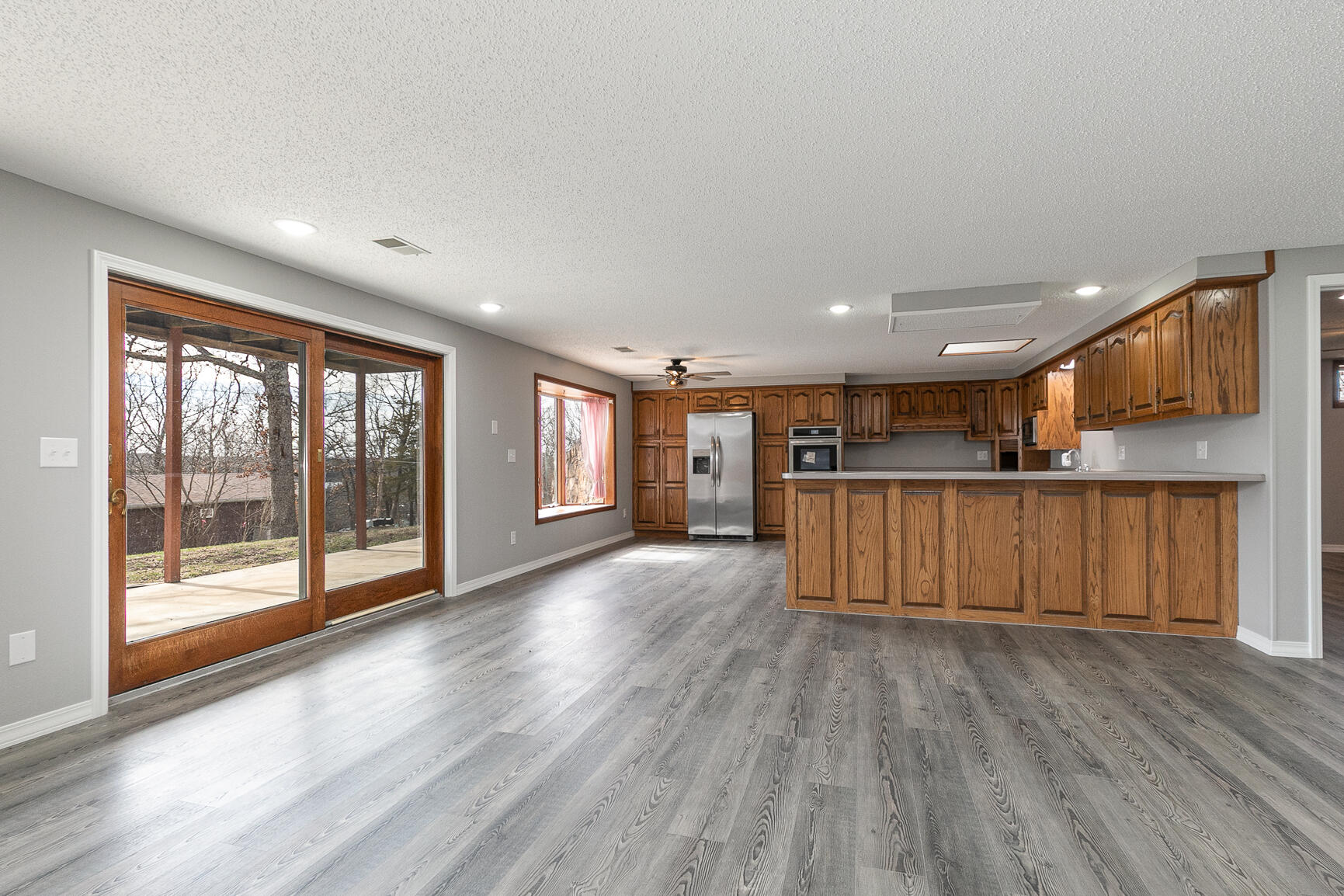 25827 Canyon Drive Property Photo 4