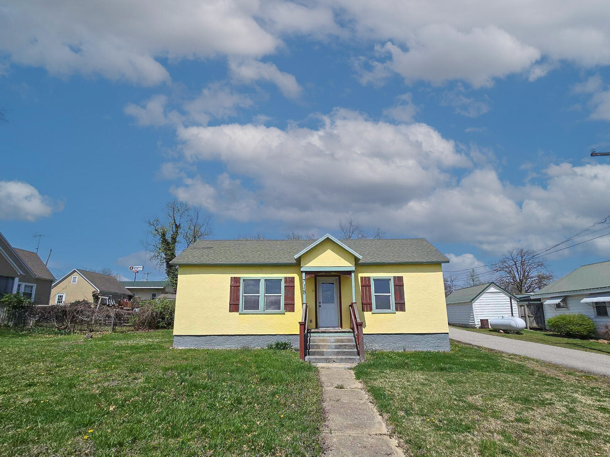718 Ozark Street Property Photo 13