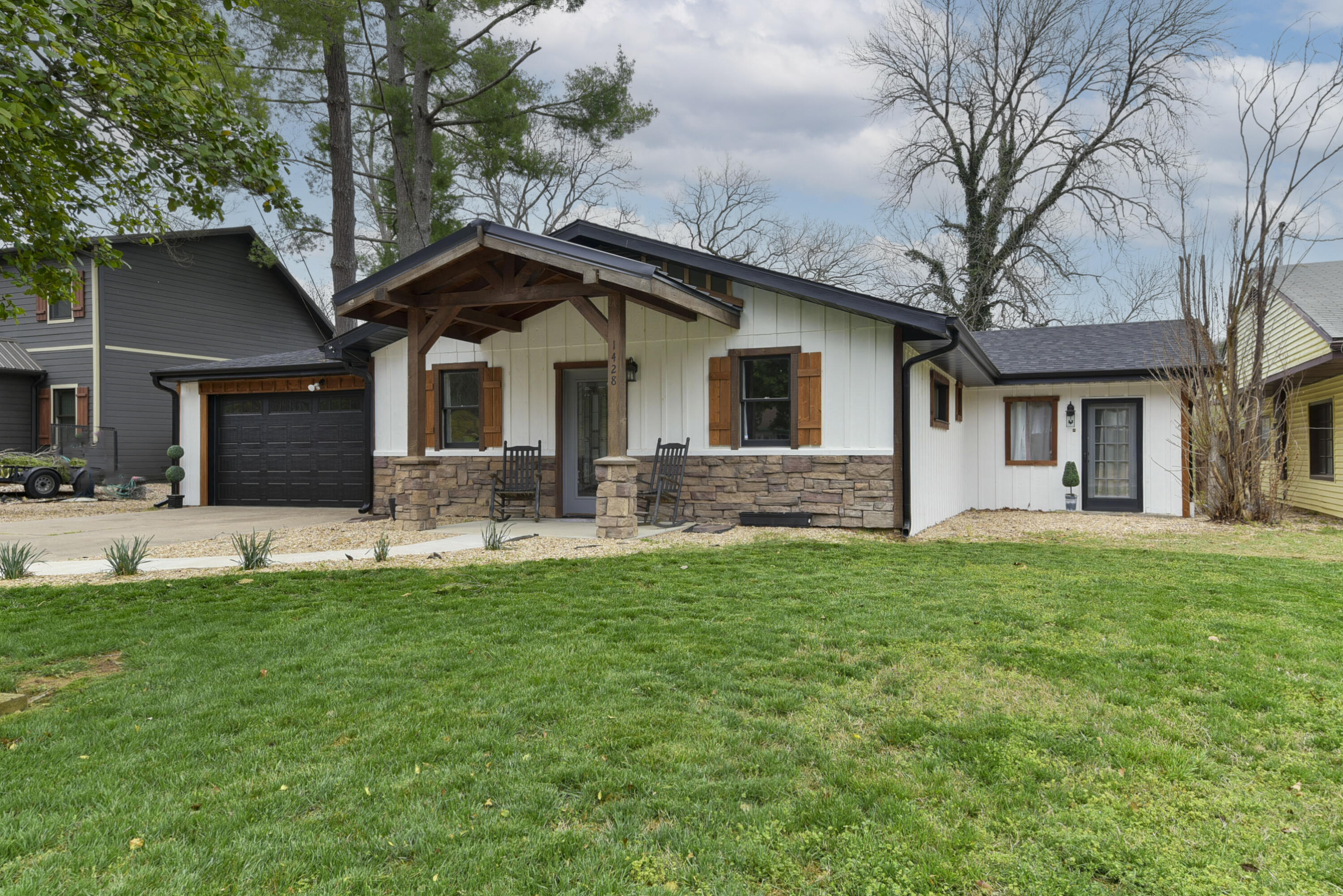 1428 Acacia Club Road Property Photo 1