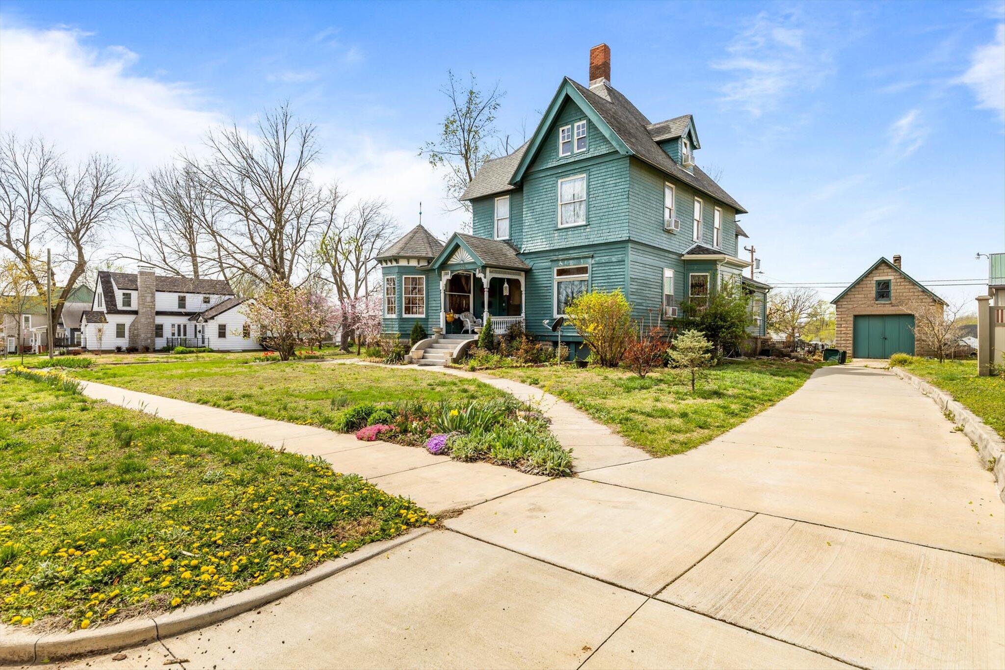 500 5th Street Property Photo