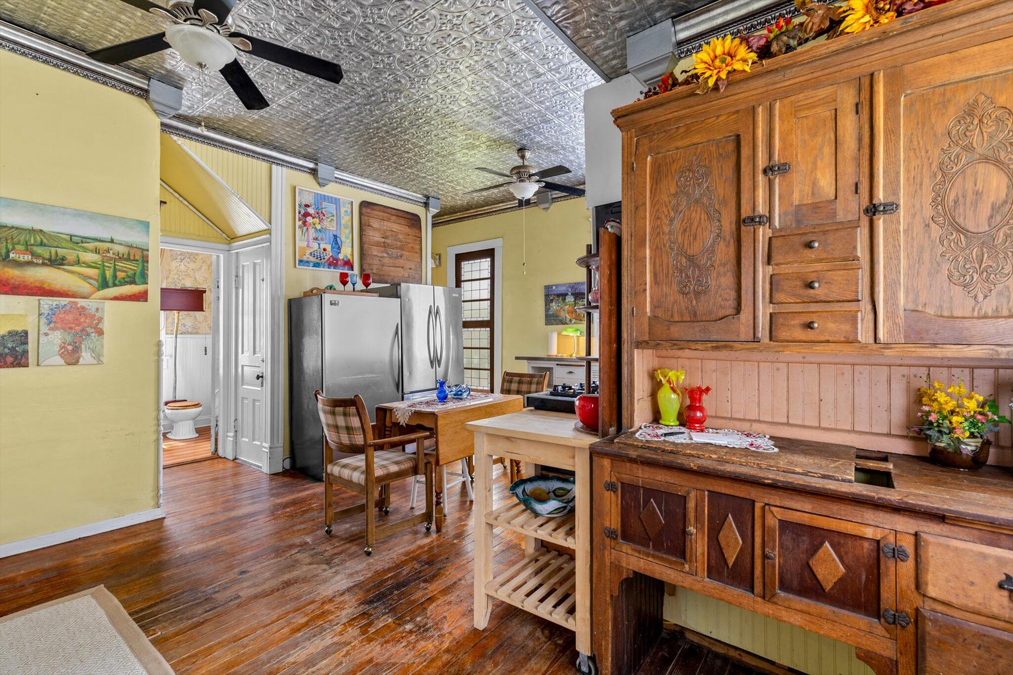 500 5th Street Property Photo 13