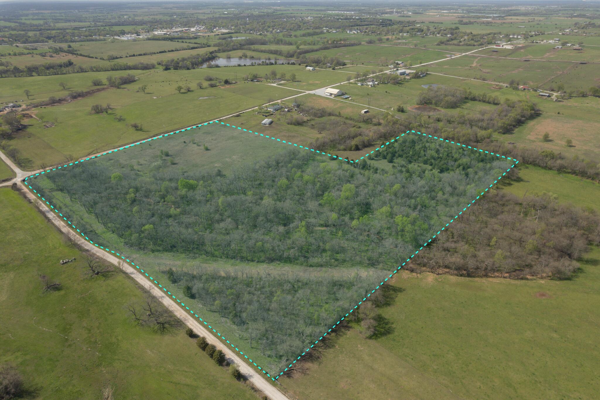 000 Panda Road Property Photo 12