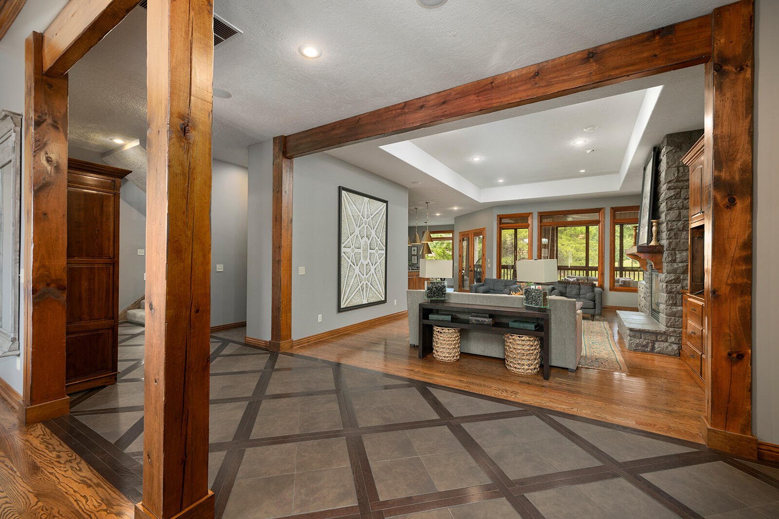 846 White Diamond Court Property Photo 8