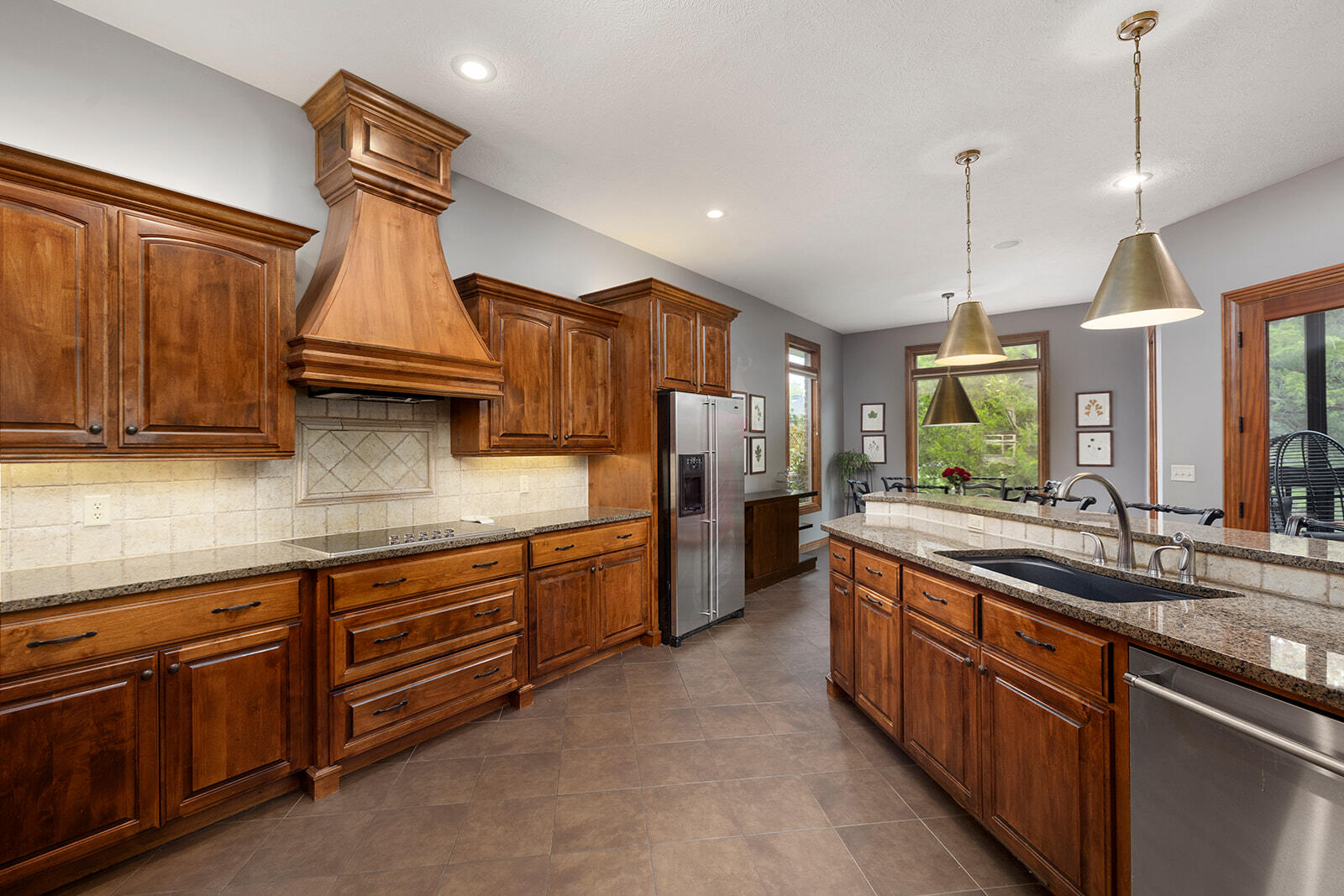 846 White Diamond Court Property Photo 15