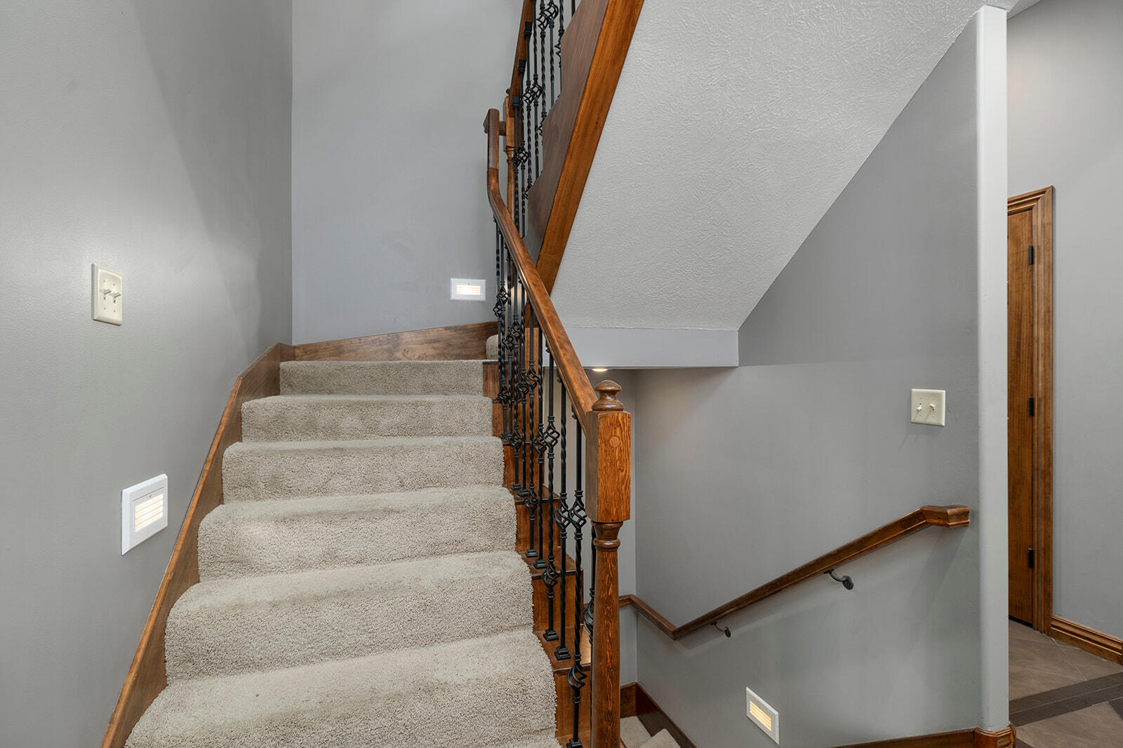 846 White Diamond Court Property Photo 29